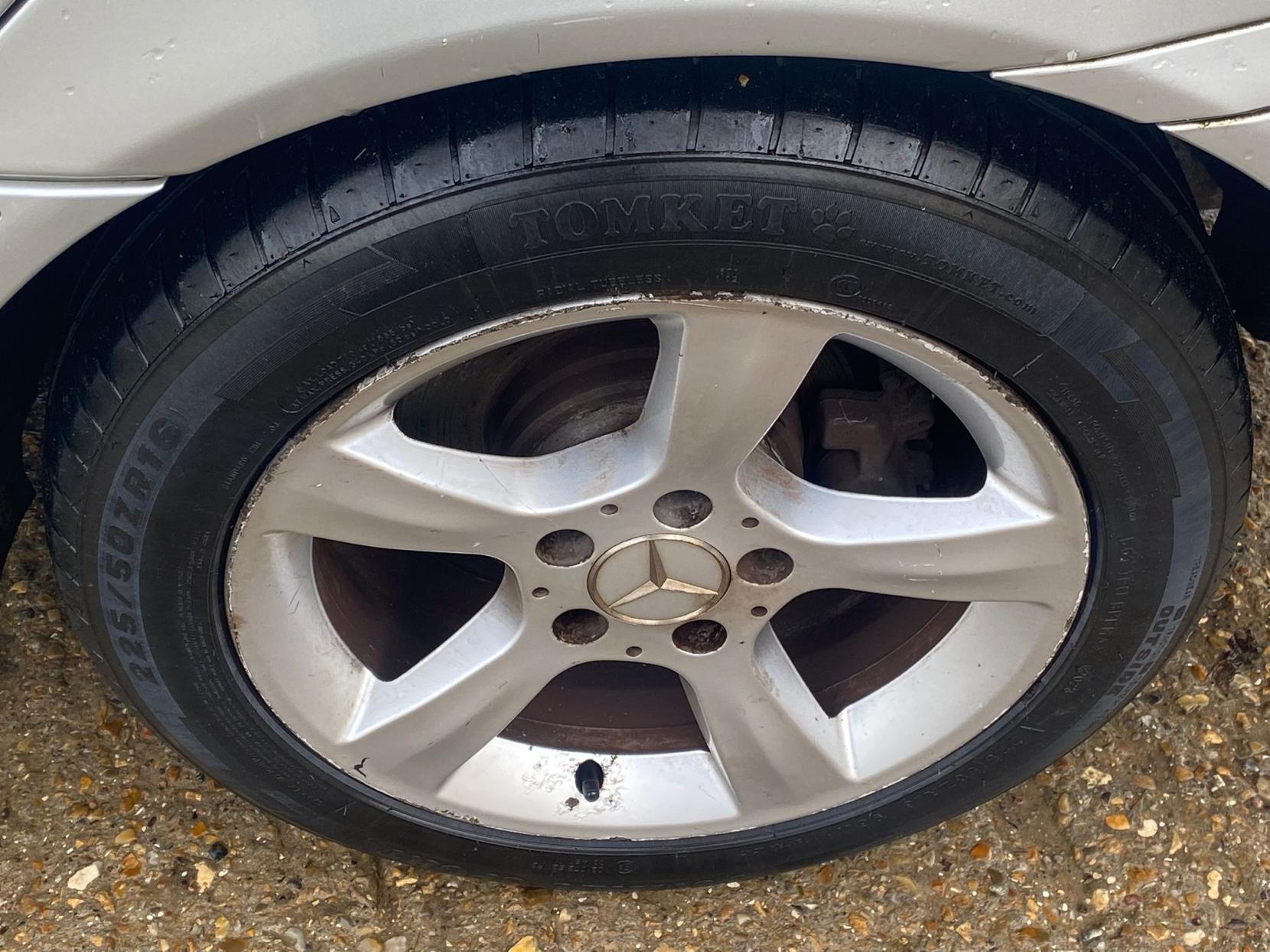 Mercedes-Benz C Class 1.8 C180 Kompressor Avantgarde SE Saloon 4dr Petrol Automatic (202 g/km, 143 bhp)