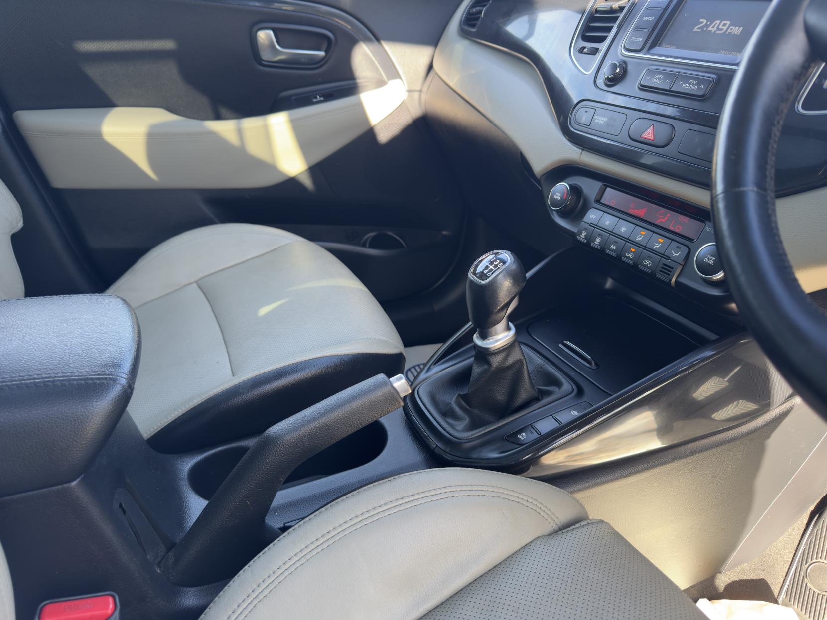 Kia Carens 1.7 CRDi EcoDynamics 3 MPV 5dr Diesel Manual Euro 5 (s/s) (134 bhp)