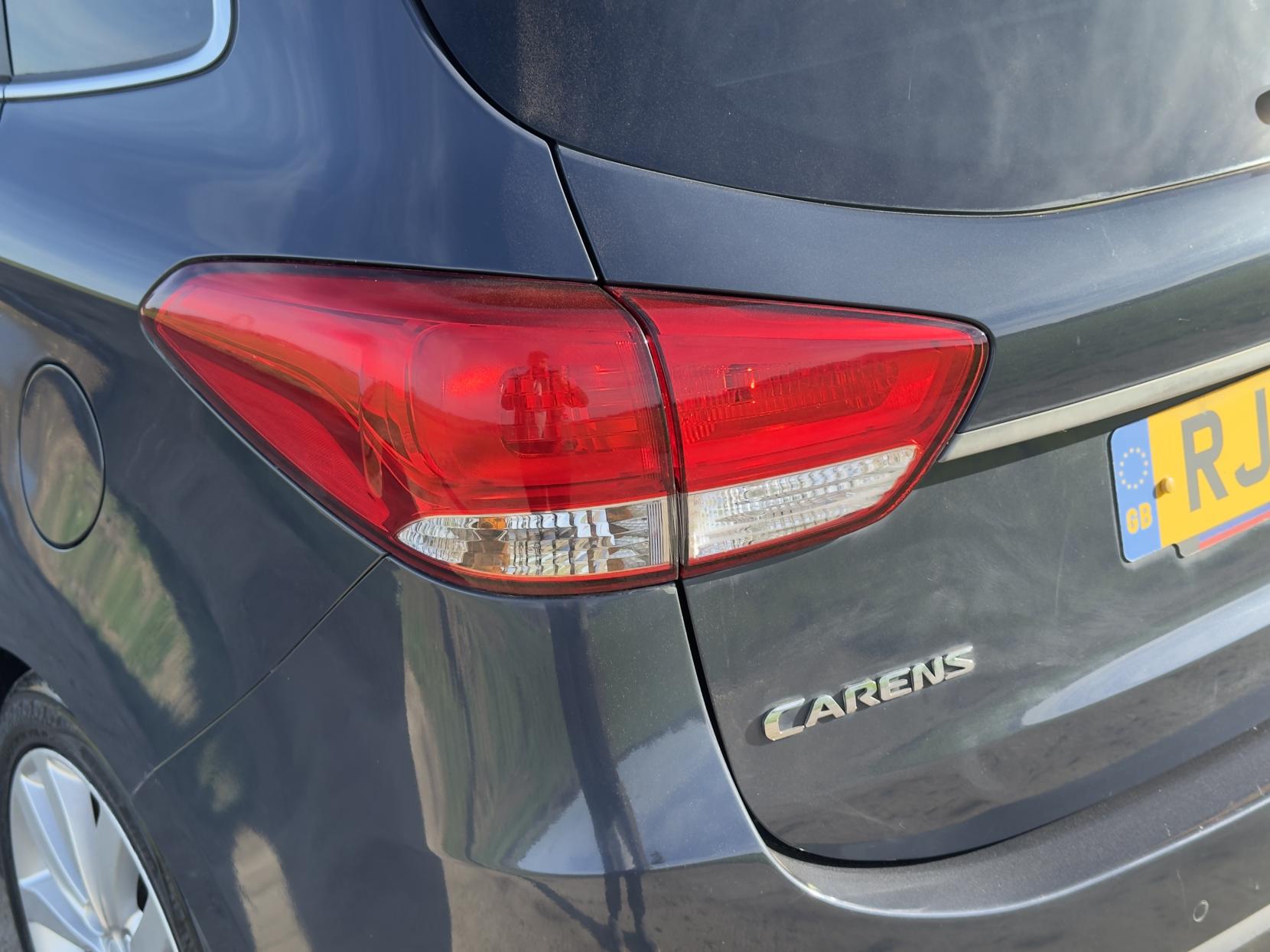 Kia Carens 1.7 CRDi EcoDynamics 3 MPV 5dr Diesel Manual Euro 5 (s/s) (134 bhp)