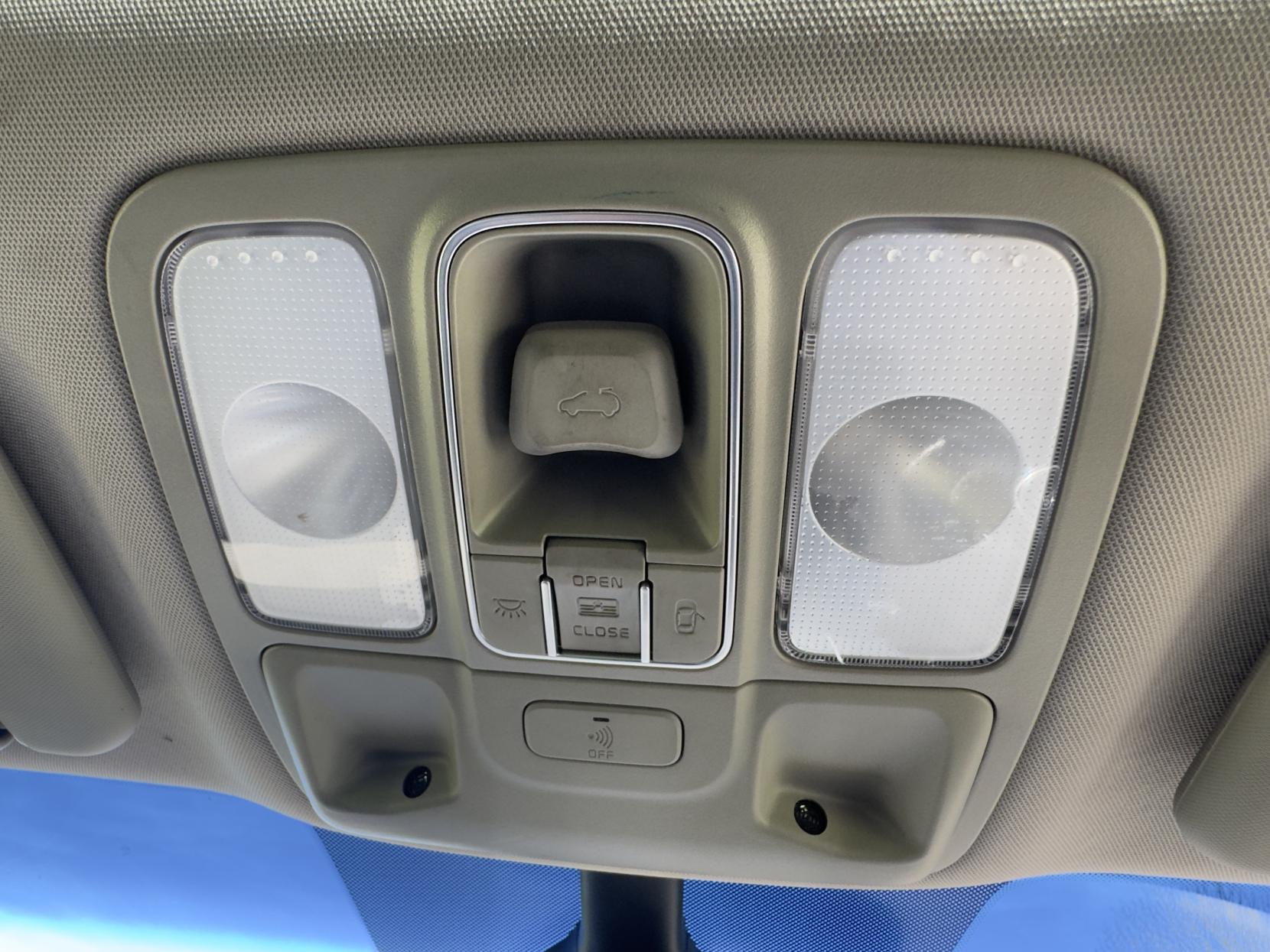 Kia Carens 1.7 CRDi EcoDynamics 3 MPV 5dr Diesel Manual Euro 5 (s/s) (134 bhp)