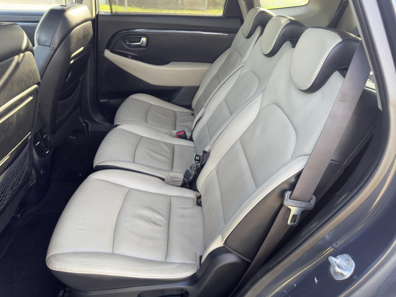 Kia Carens 1.7 CRDi EcoDynamics 3 MPV 5dr Diesel Manual Euro 5 (s/s) (134 bhp)