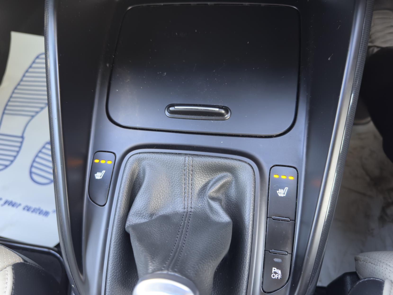 Kia Carens 1.7 CRDi EcoDynamics 3 MPV 5dr Diesel Manual Euro 5 (s/s) (134 bhp)