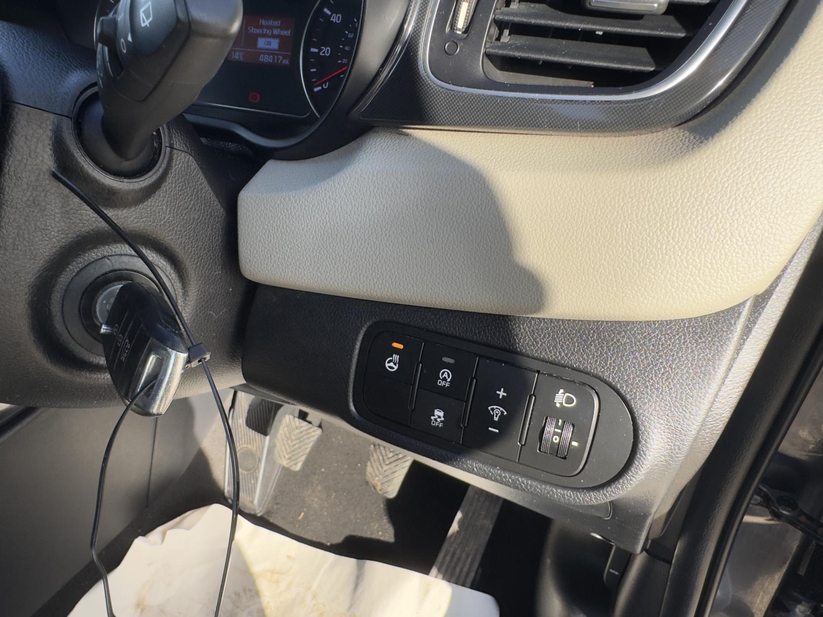 Kia Carens 1.7 CRDi EcoDynamics 3 MPV 5dr Diesel Manual Euro 5 (s/s) (134 bhp)