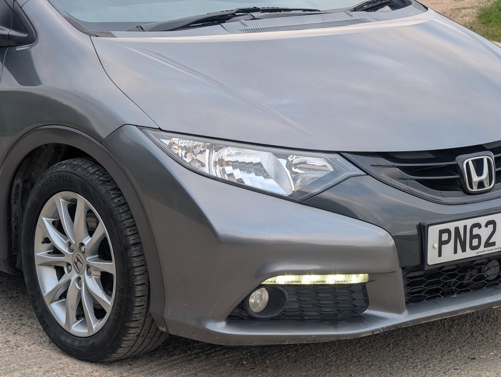 Honda Civic 1.8 i-VTEC ES Hatchback 5dr Petrol Manual Euro 5 (s/s) (142 ps)