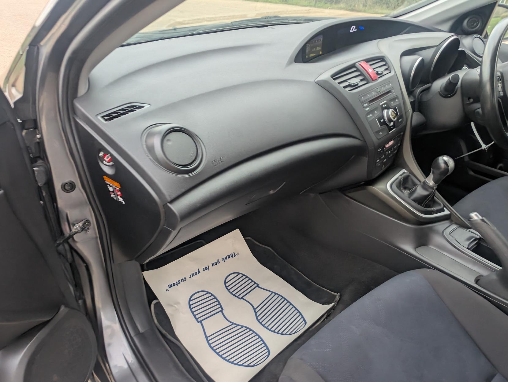 Honda Civic 1.8 i-VTEC ES Hatchback 5dr Petrol Manual Euro 5 (s/s) (142 ps)