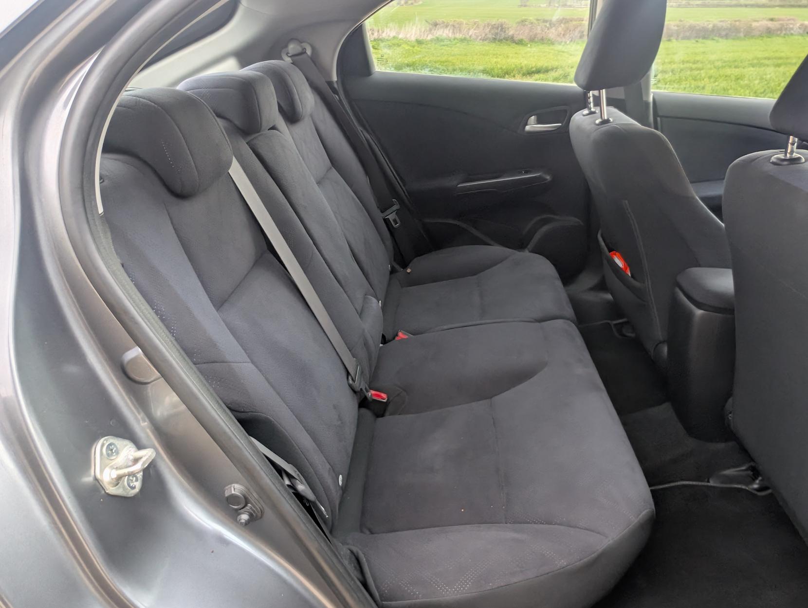 Honda Civic 1.8 i-VTEC ES Hatchback 5dr Petrol Manual Euro 5 (s/s) (142 ps)