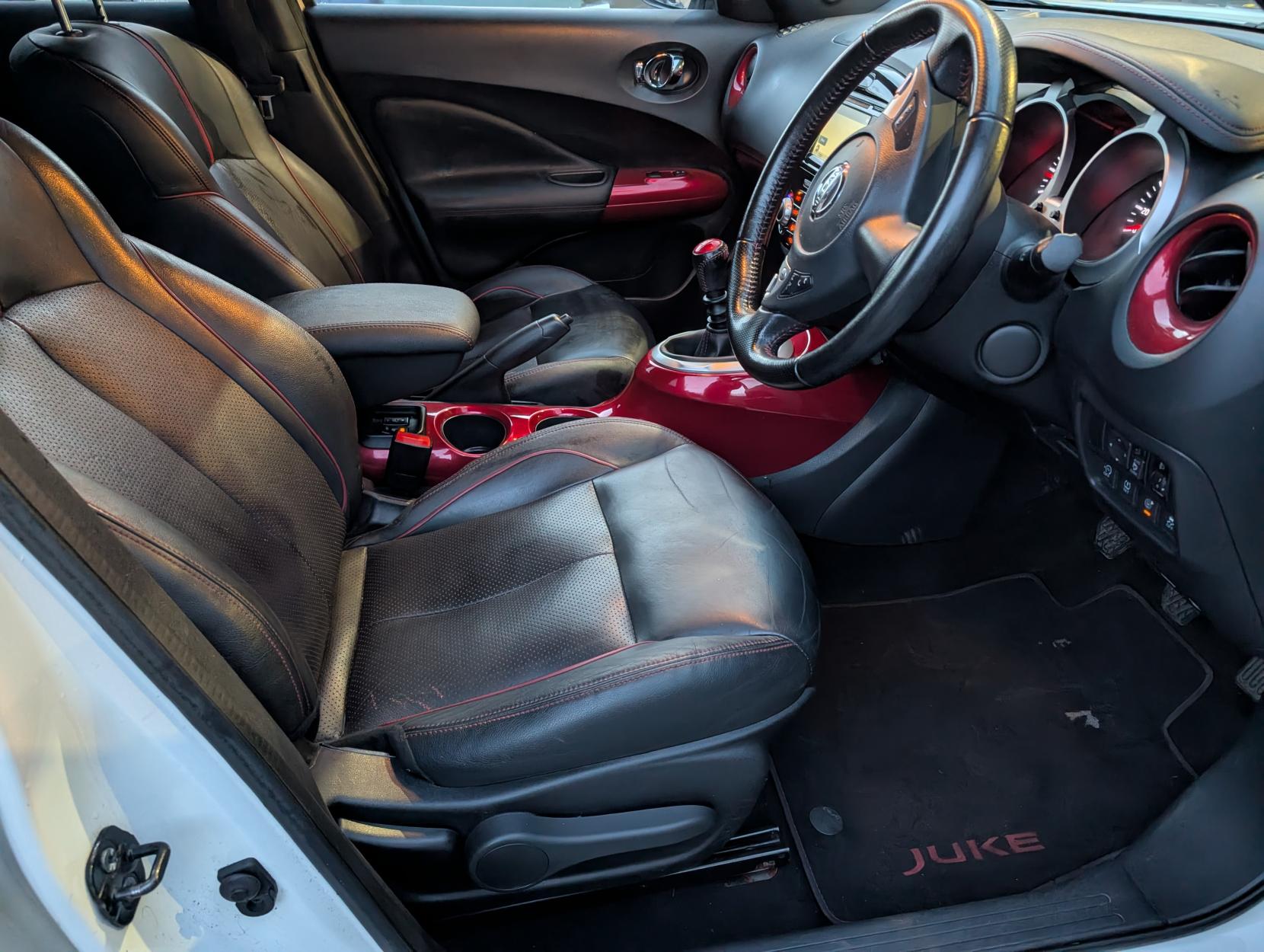 Nissan Juke 1.6 DIG-T Tekna SUV 5dr Petrol Manual Euro 6 (s/s) (190 ps)