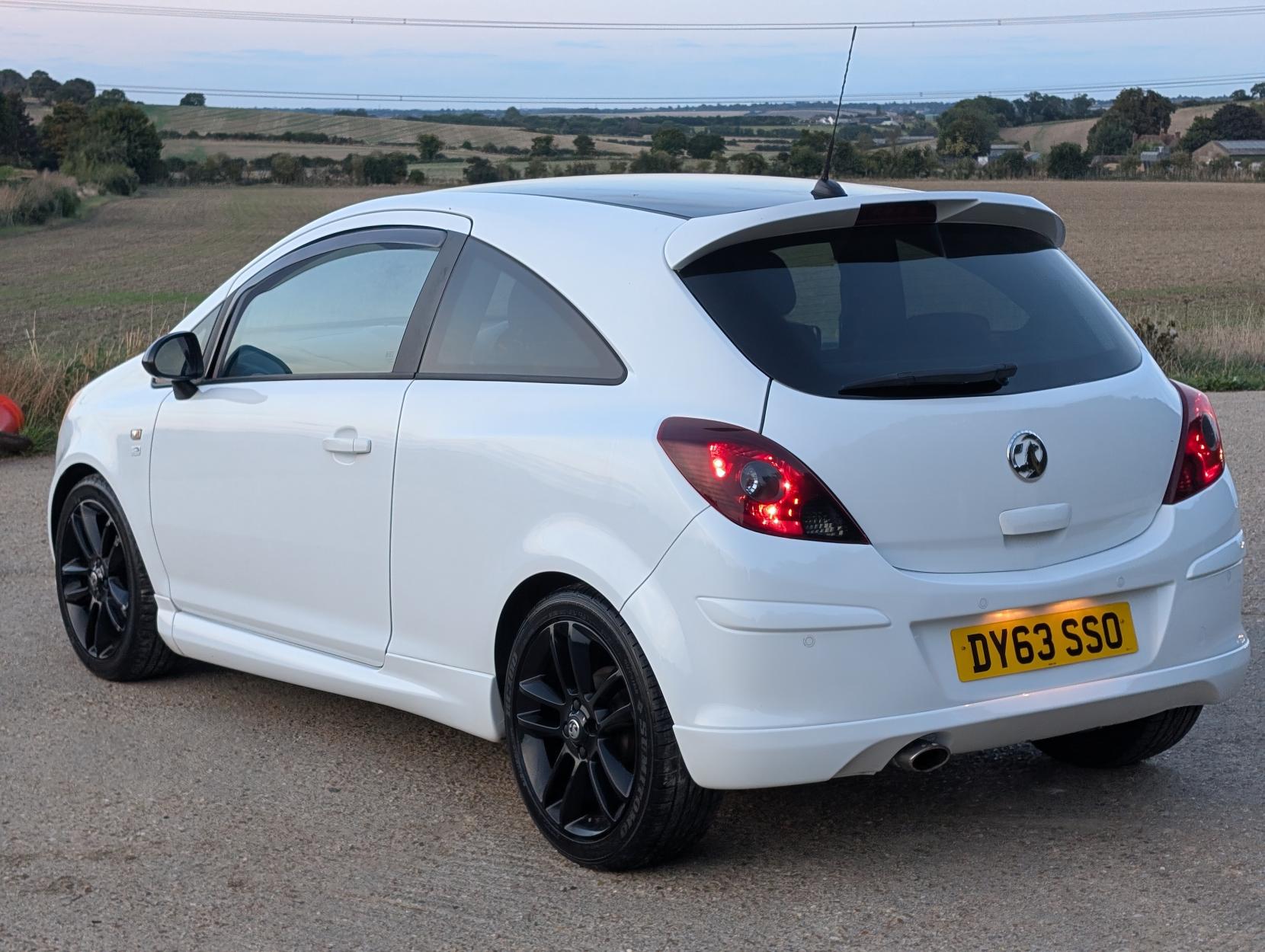 Vauxhall Corsa 1.2 16V Limited Edition Hatchback 3dr Petrol Manual Euro 5 (85 ps)