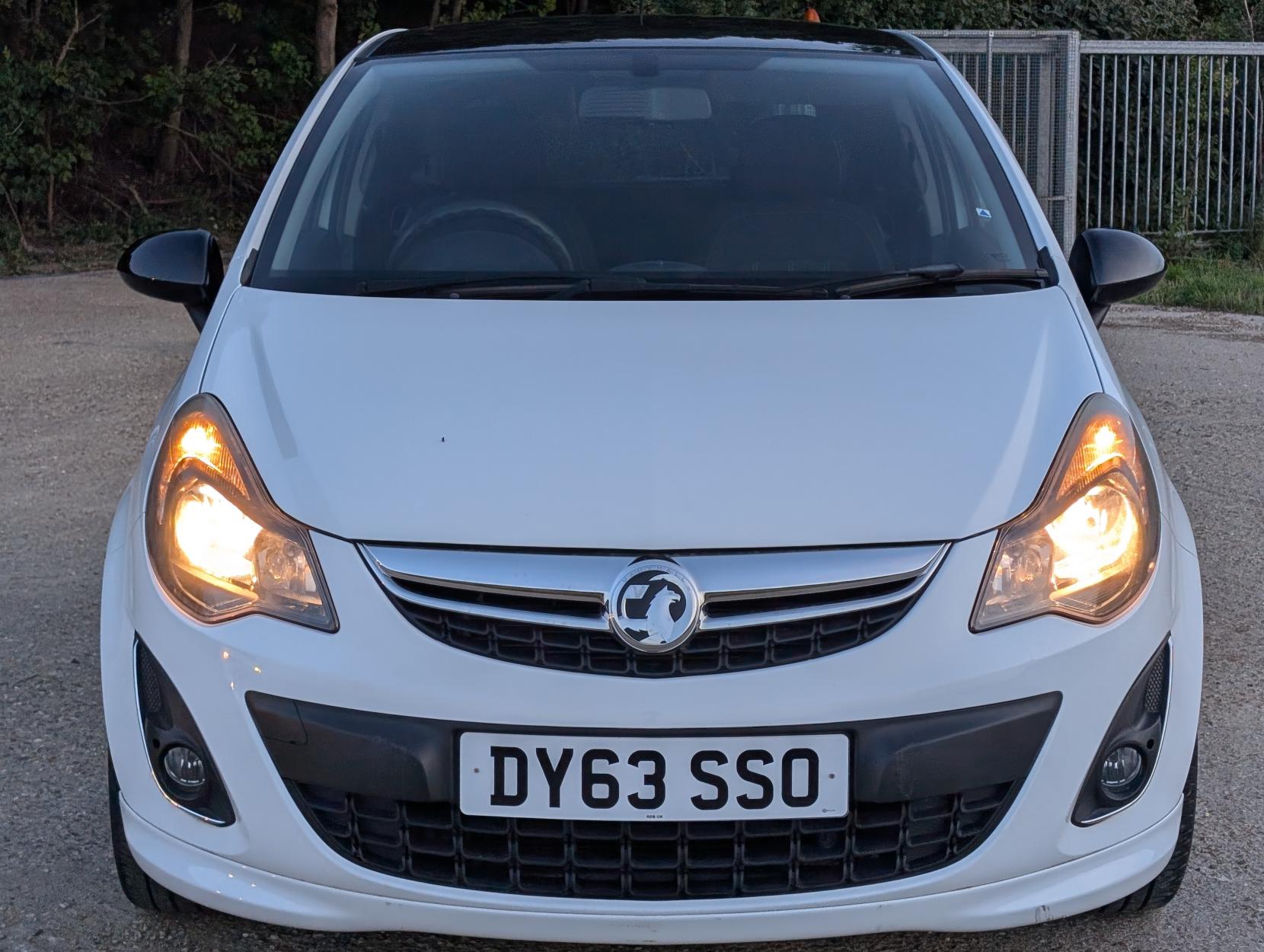 Vauxhall Corsa 1.2 16V Limited Edition Hatchback 3dr Petrol Manual Euro 5 (85 ps)