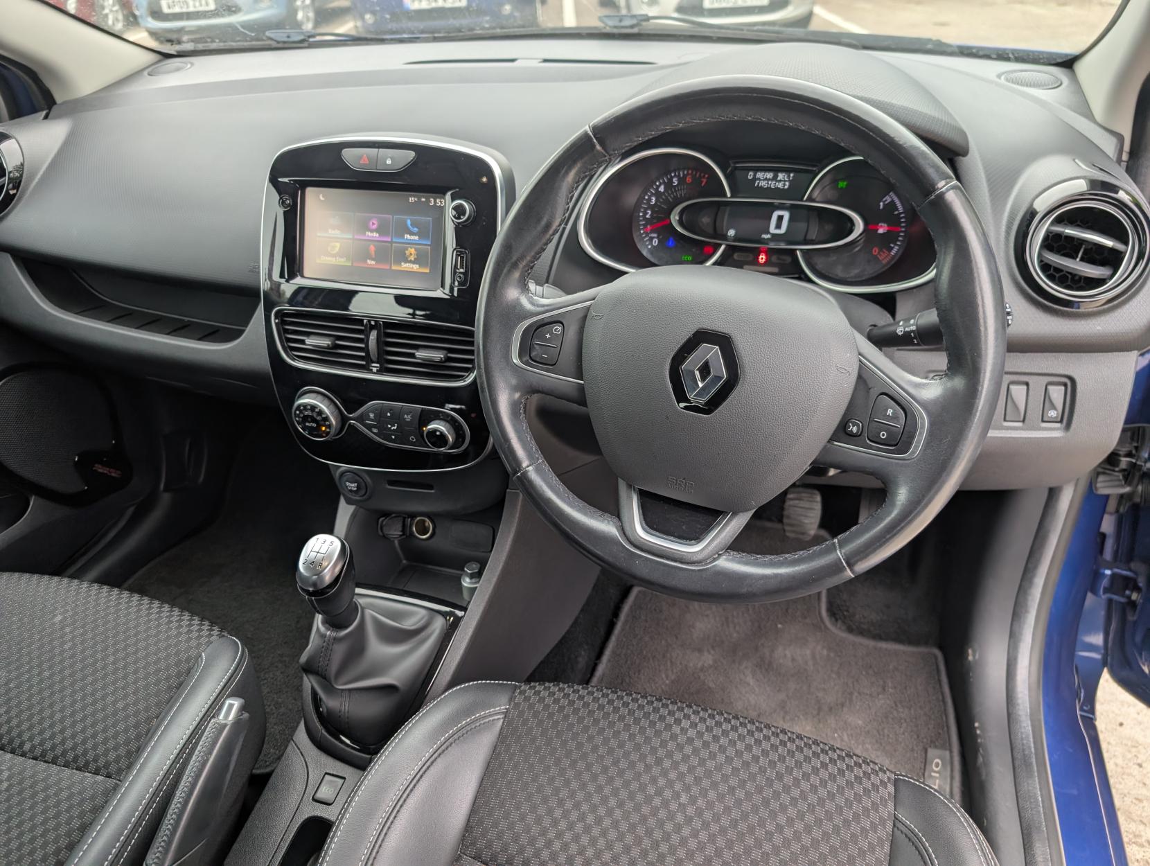 Renault Clio 0.9 TCe Dynamique S Nav Hatchback 5dr Petrol Manual Euro 6 (s/s) (90 ps)