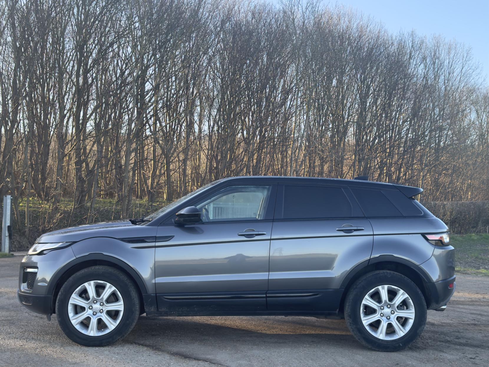 Land Rover Range Rover Evoque 2.0 TD4 SE Tech SUV 5dr Diesel Auto 4WD Euro 6 (s/s) (180 ps)