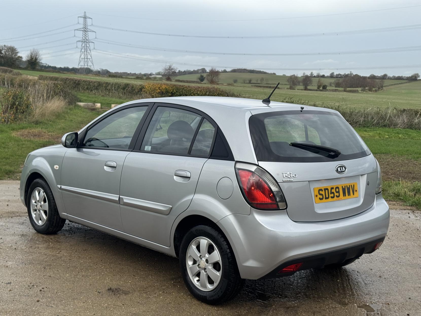 Kia Rio 1.4 Strike Hatchback 5dr Petrol Manual (150 g/km, 95 bhp)