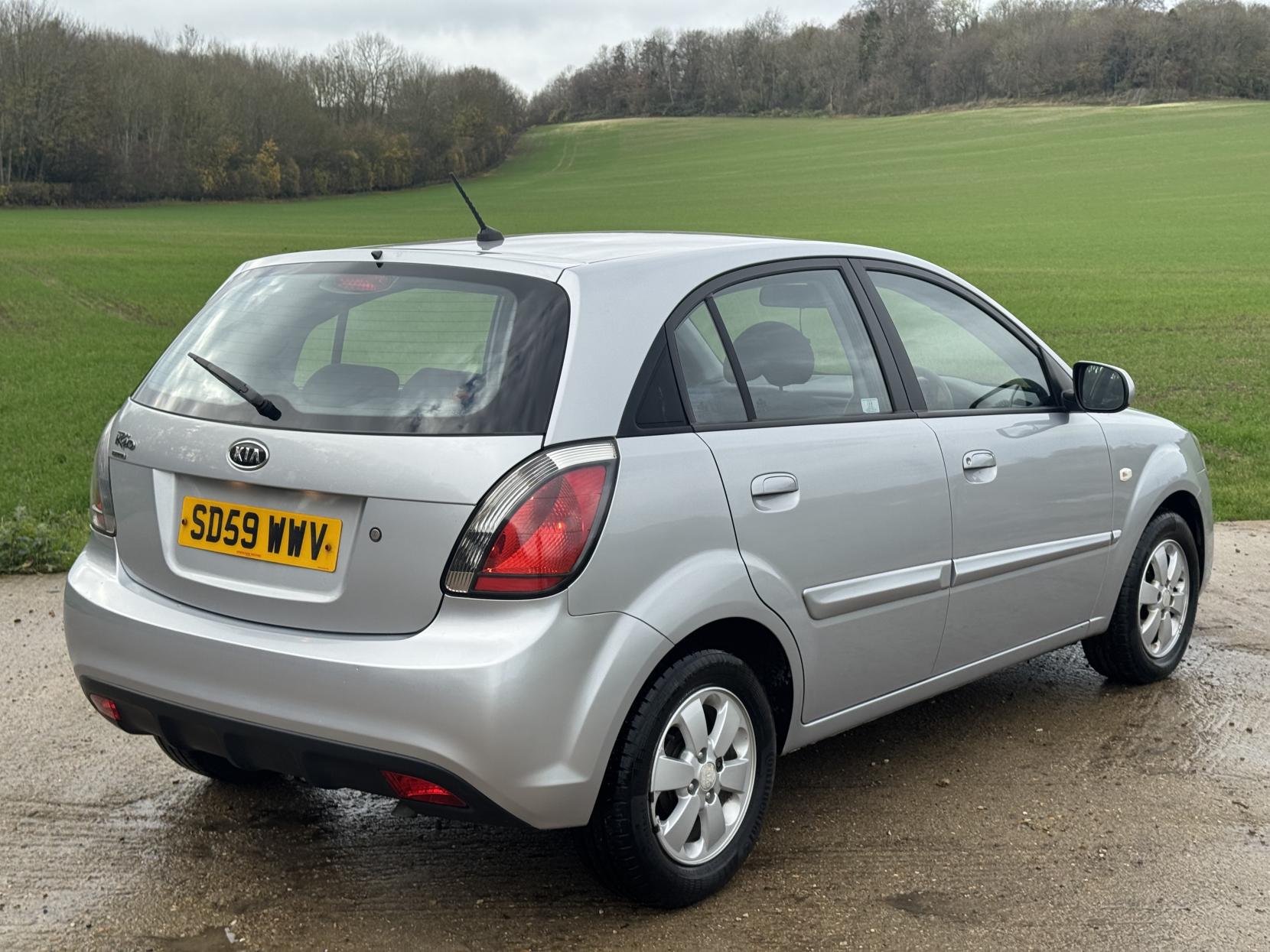 Kia Rio 1.4 Strike Hatchback 5dr Petrol Manual (150 g/km, 95 bhp)