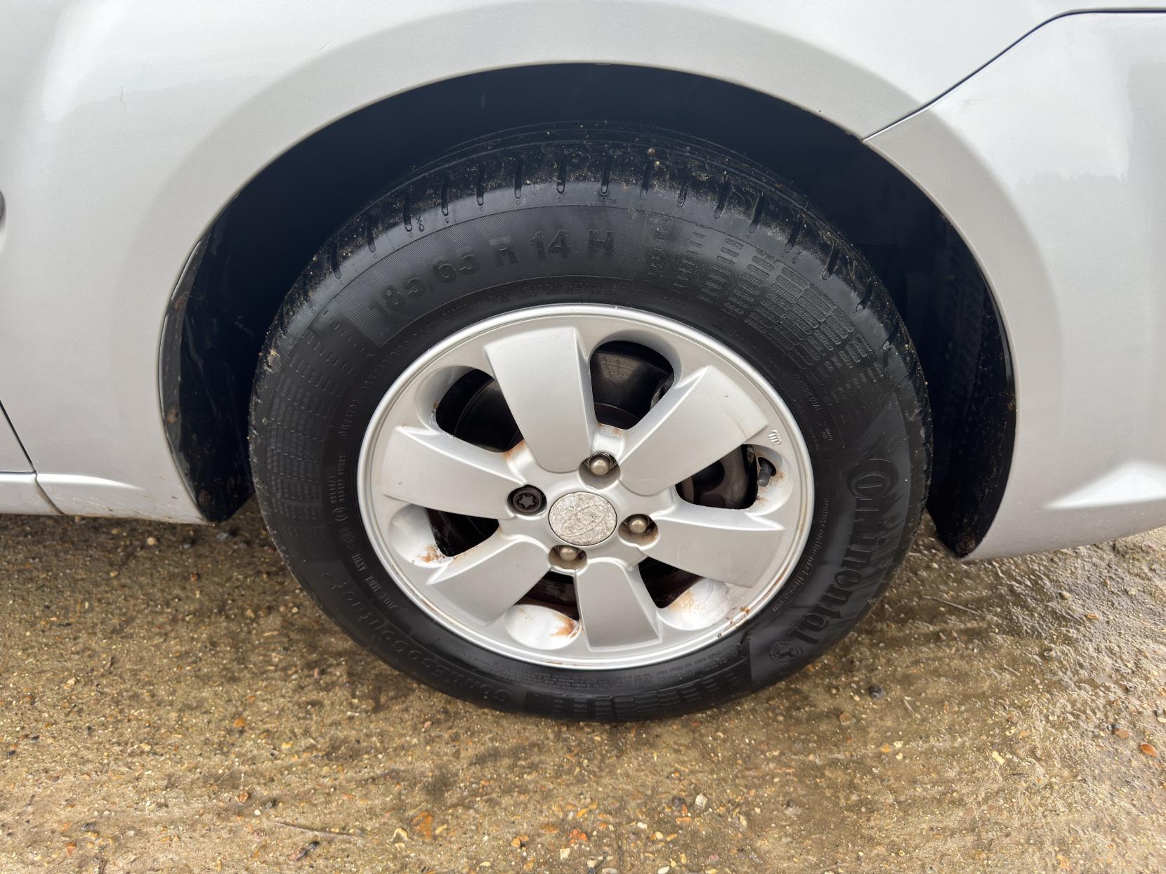 Kia Rio 1.4 Strike Hatchback 5dr Petrol Manual (150 g/km, 95 bhp)