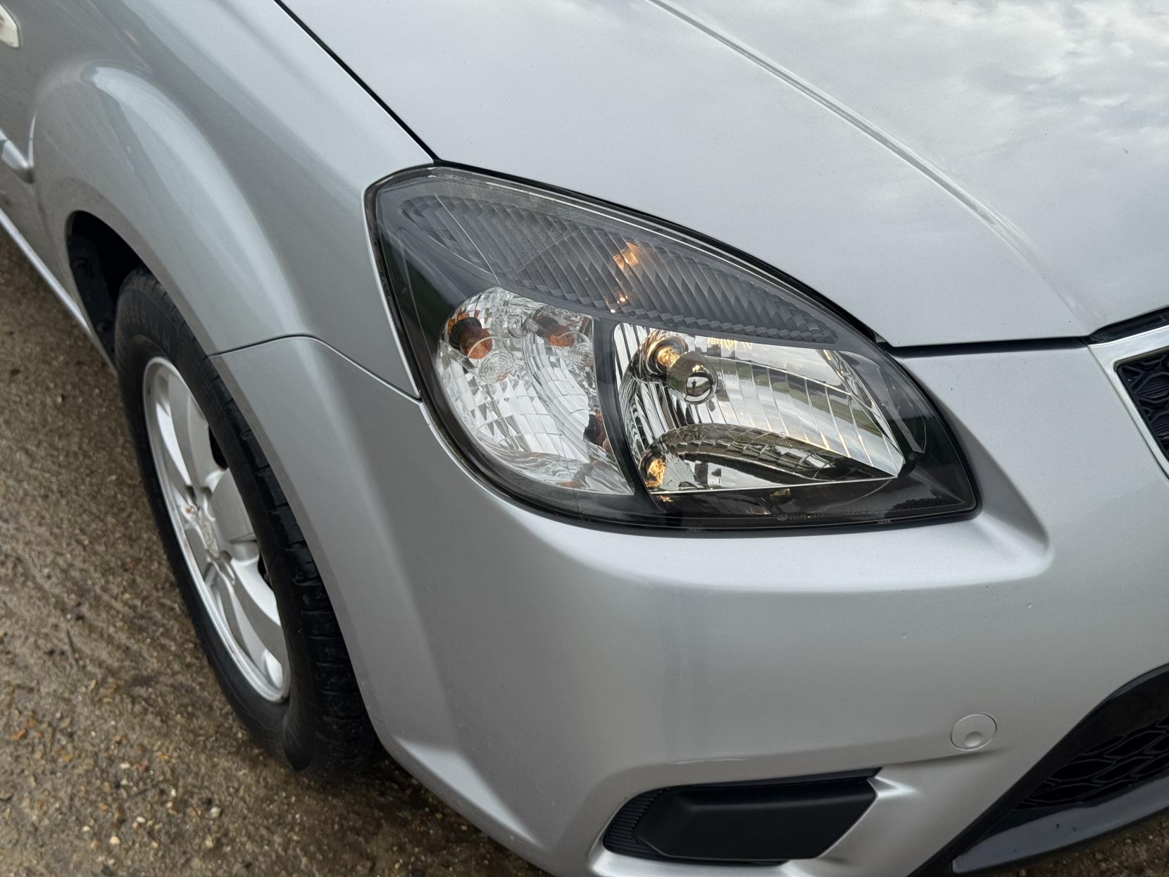 Kia Rio 1.4 Strike Hatchback 5dr Petrol Manual (150 g/km, 95 bhp)