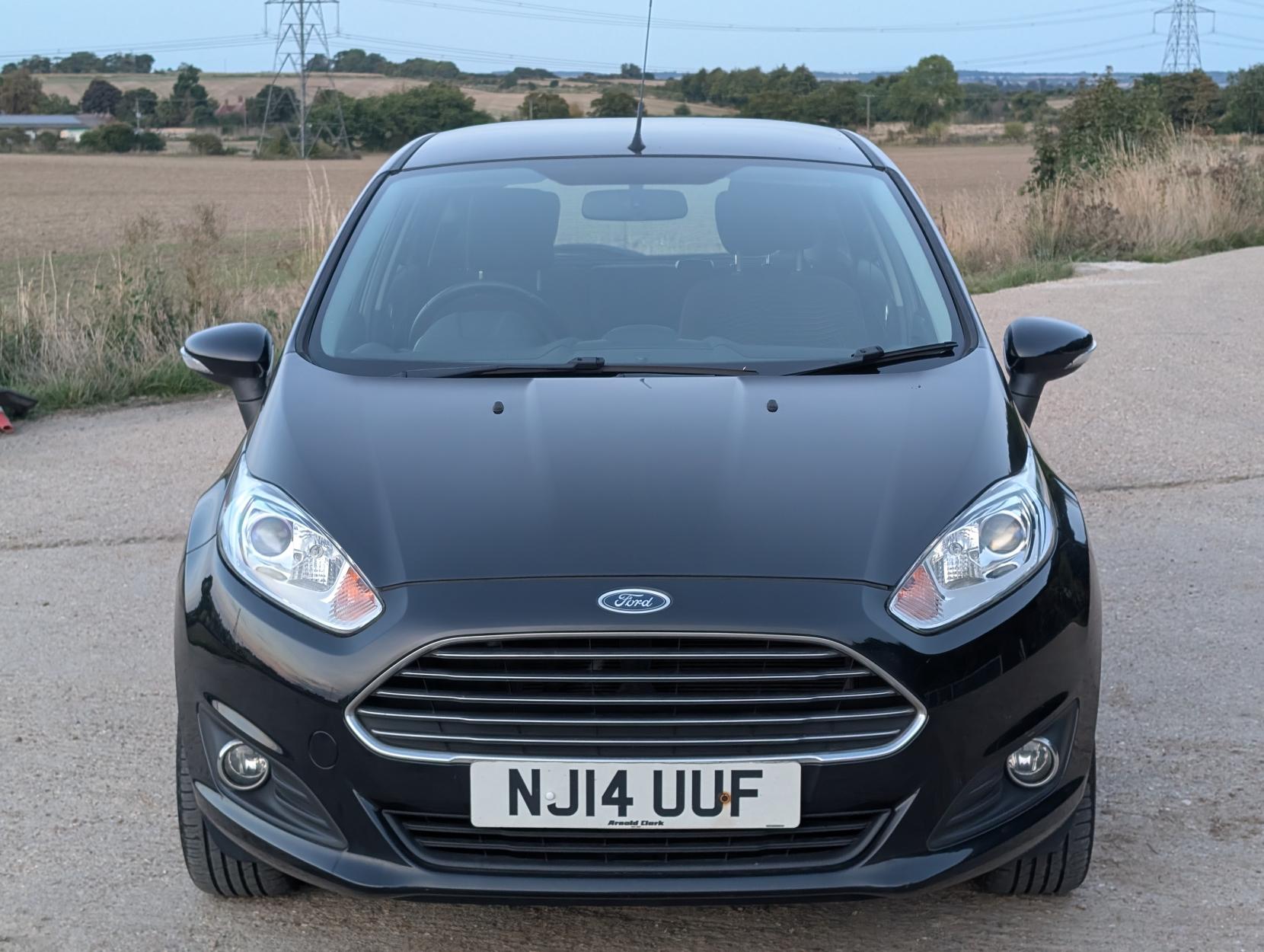 Ford Fiesta 1.25 Zetec Hatchback 5dr Petrol Manual Euro 5 (82 ps)