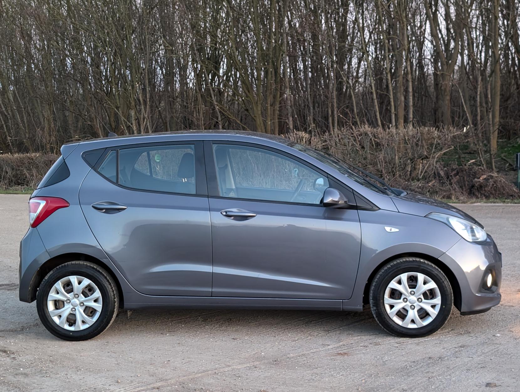 Hyundai i10 1.0 SE Hatchback 5dr Petrol Manual Euro 6 (66 ps)