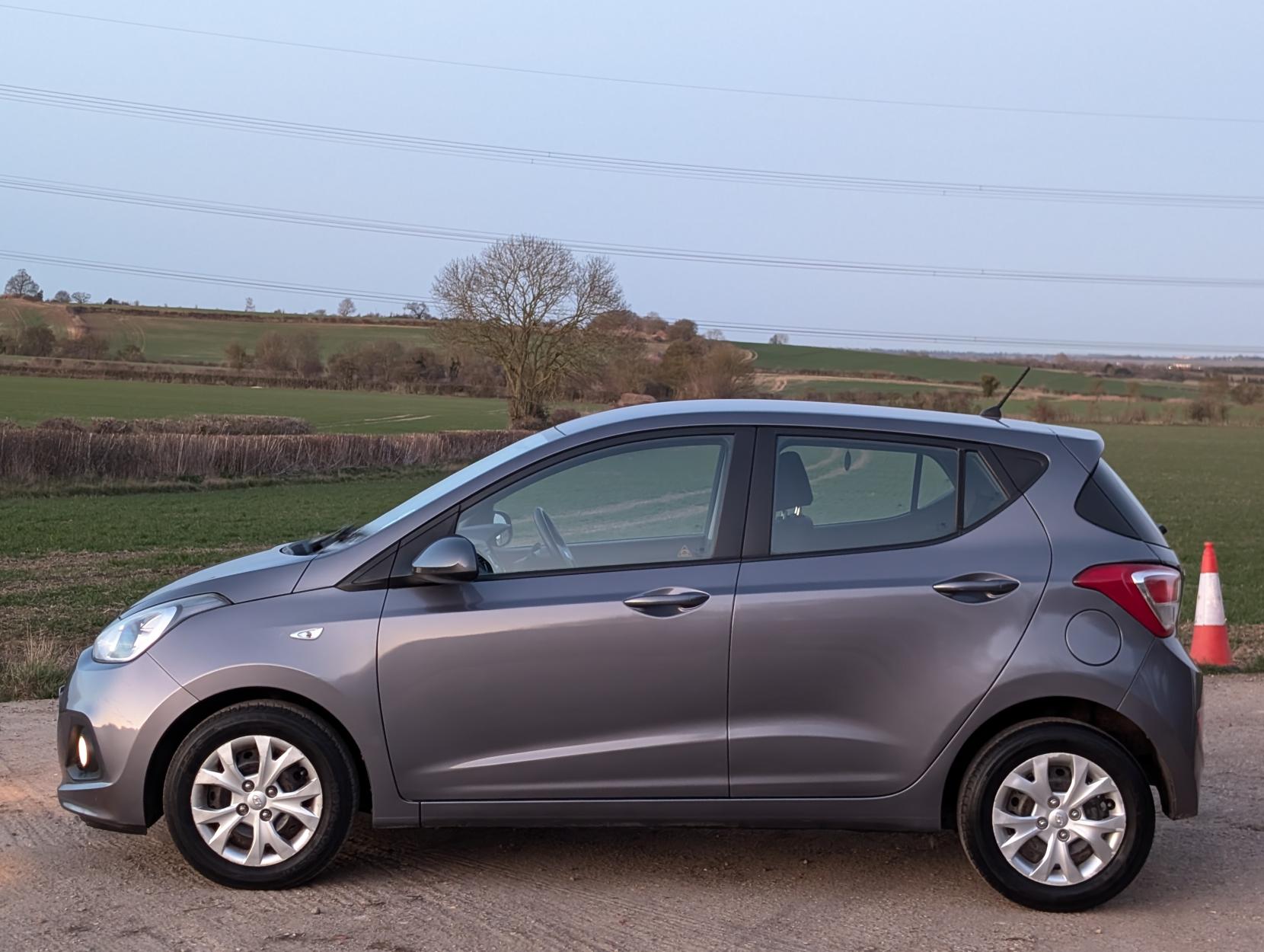 Hyundai i10 1.0 SE Hatchback 5dr Petrol Manual Euro 6 (66 ps)