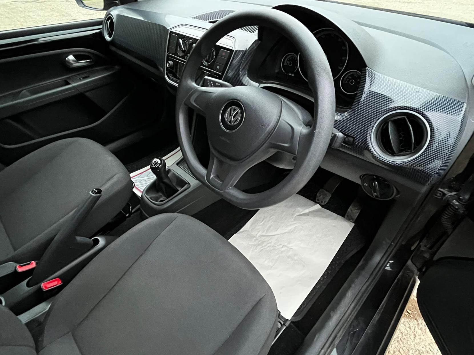 Volkswagen up! 1.0 Move up! Hatchback 5dr Petrol Manual Euro 6 (60 ps)