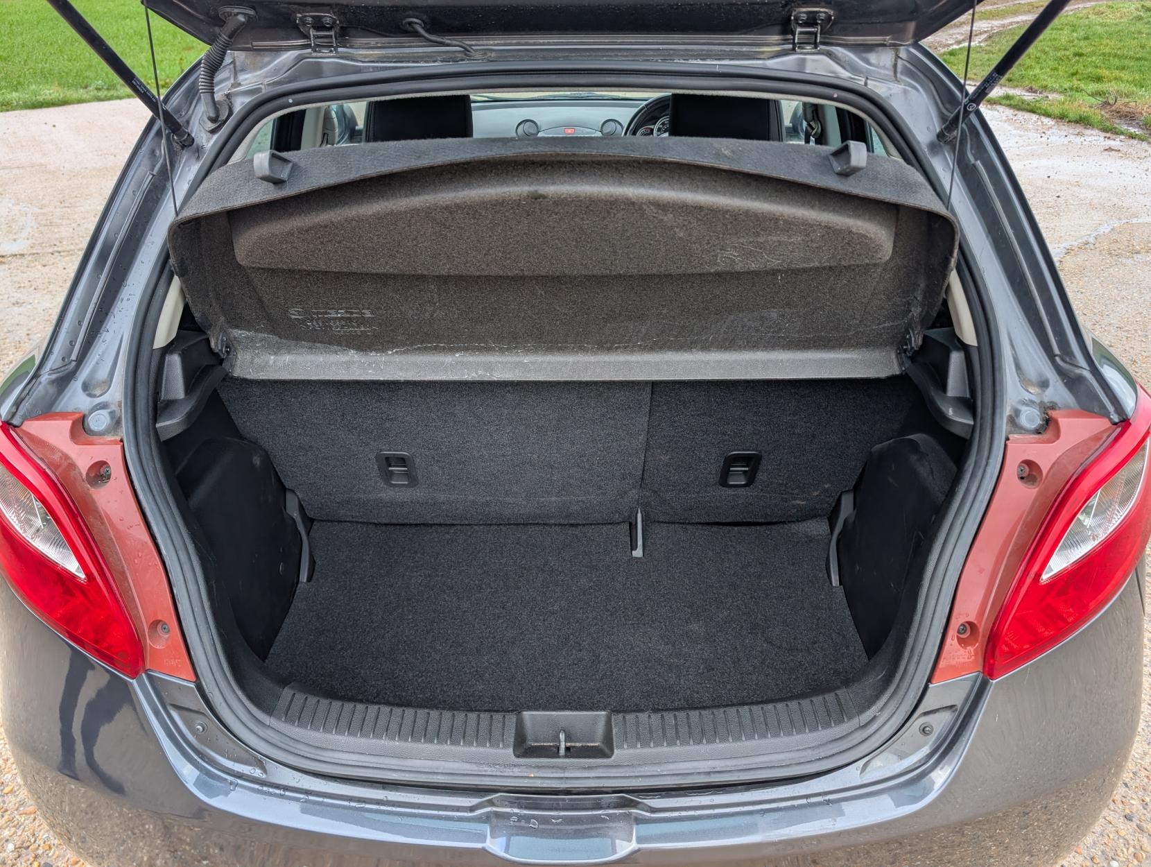 Mazda Mazda2 1.3 Sport Venture Hatchback 5dr Petrol Manual Euro 5 (84 ps)