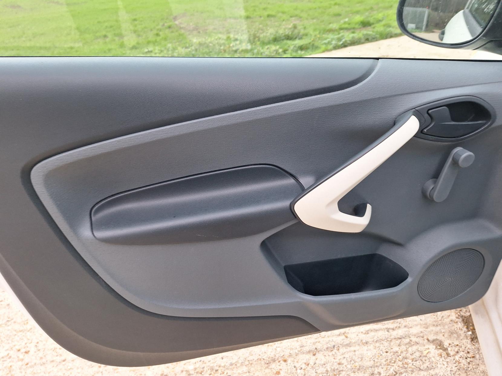 Ford Ka 1.2 Studio Hatchback 3dr Petrol Manual Euro 5 (s/s) (69 ps)