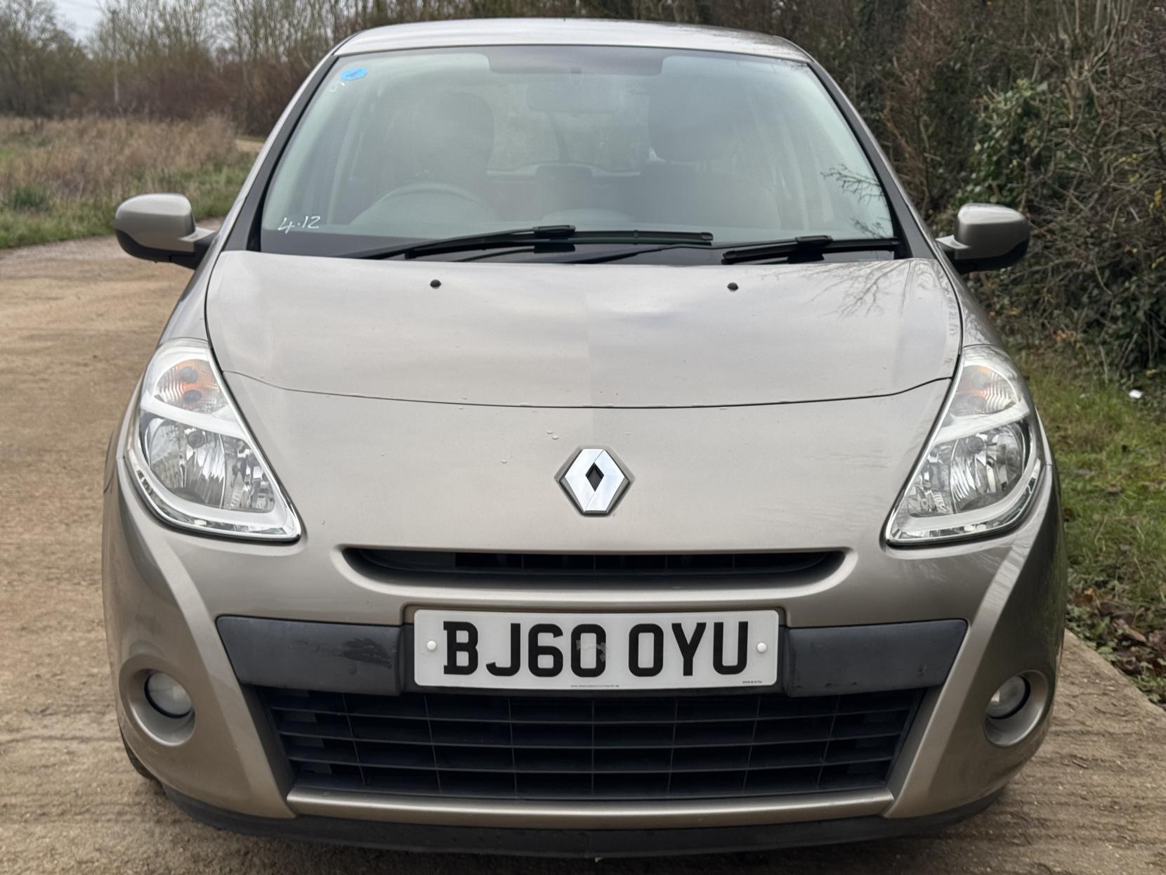 Renault Clio 1.6 VVT Expression Hatchback 5dr Petrol Auto Euro 5 (AC) (111 ps)