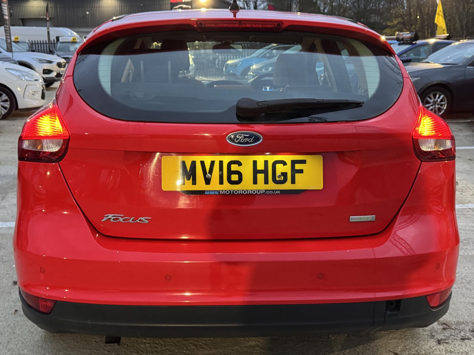 Ford Focus 1.0T EcoBoost Zetec Hatchback 5dr Petrol Manual Euro 6 (s/s) (100 ps)