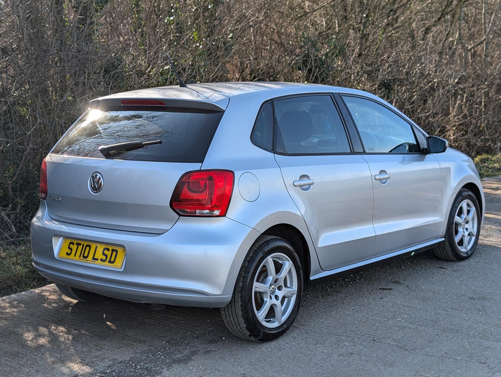 Volkswagen Polo 1.2 Moda Hatchback 5dr Petrol Manual Euro 5 (70 ps)