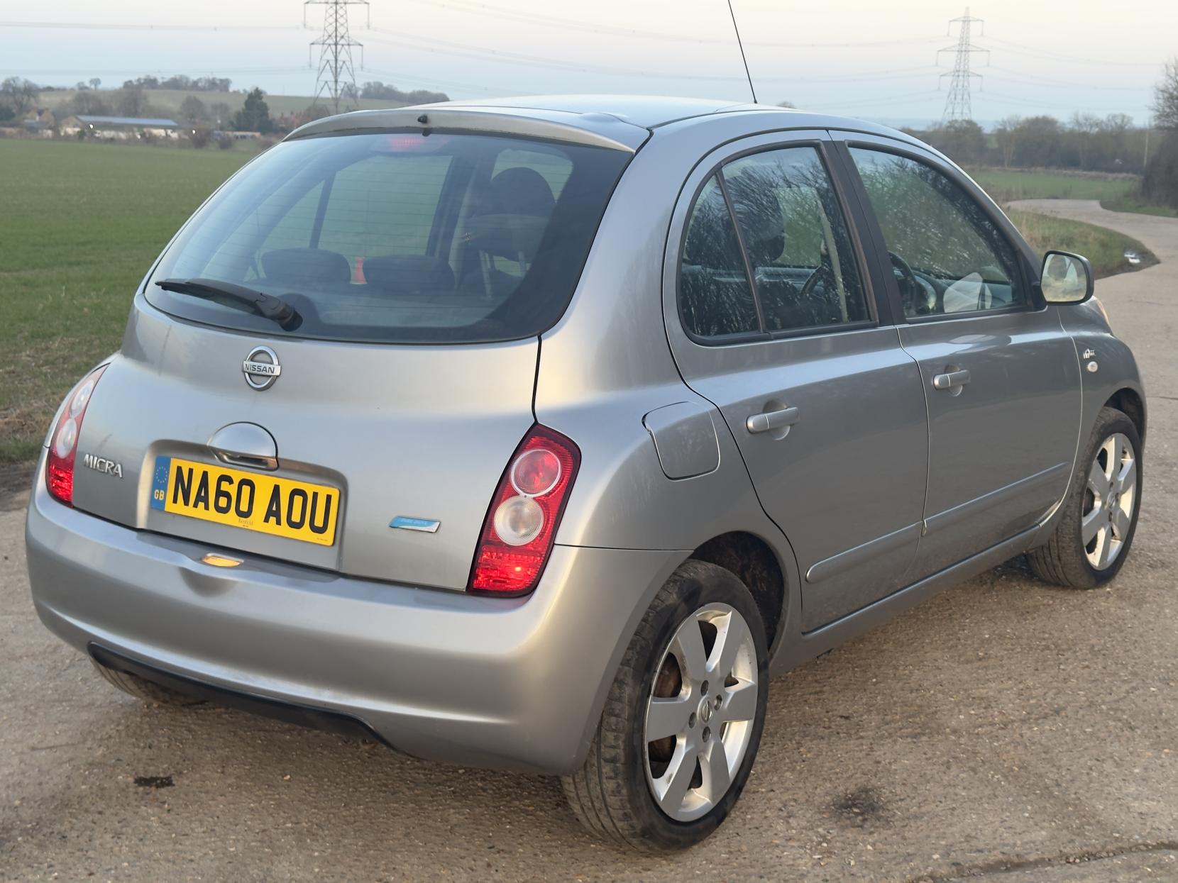 Nissan Micra 1.2 16v n-tec Hatchback 5dr Petrol Manual (139 g/km, 79 bhp)