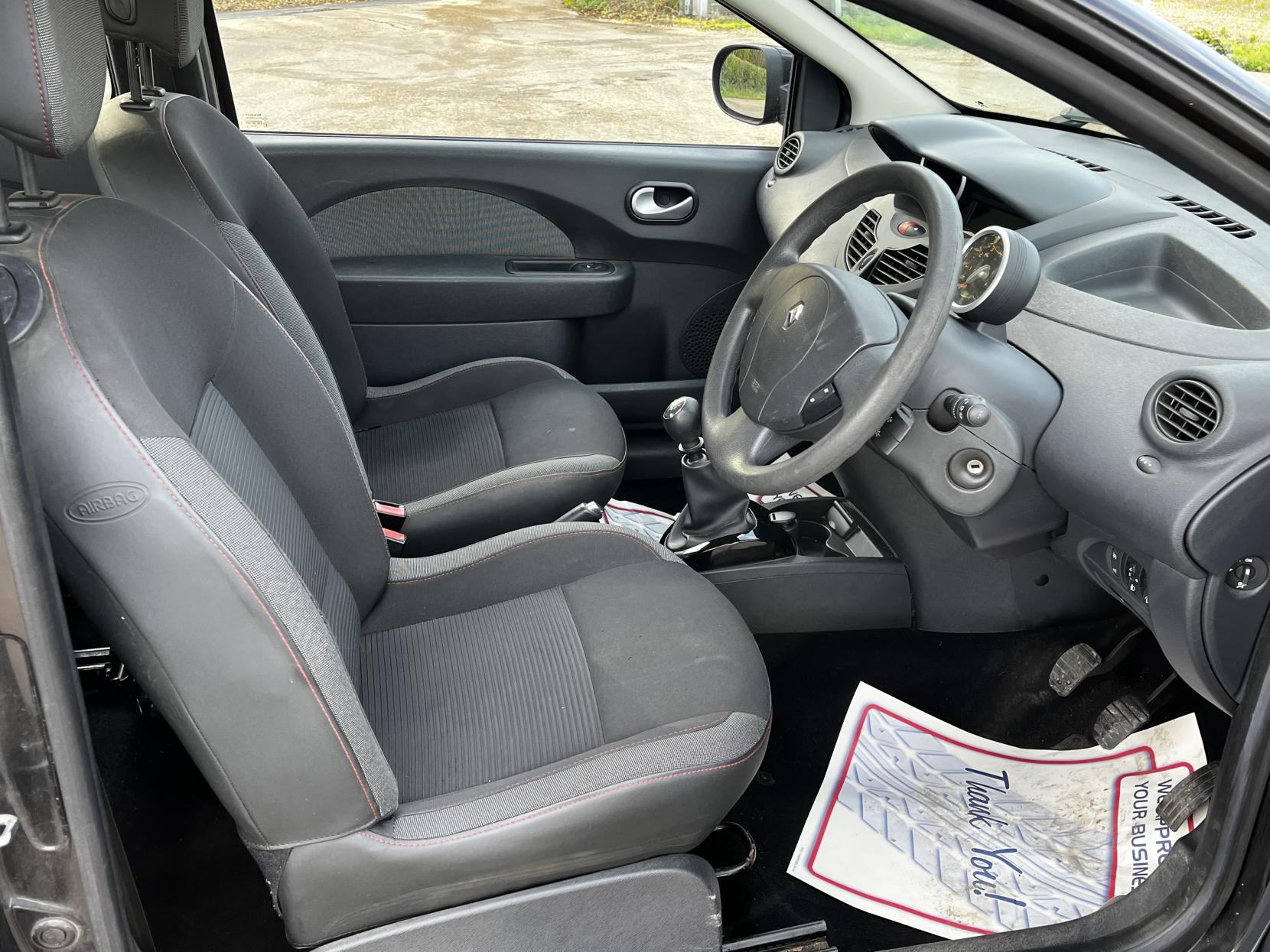 Renault Twingo 1.2 16V Dynamique Hatchback 3dr Petrol Manual Euro 5 (75 ps)