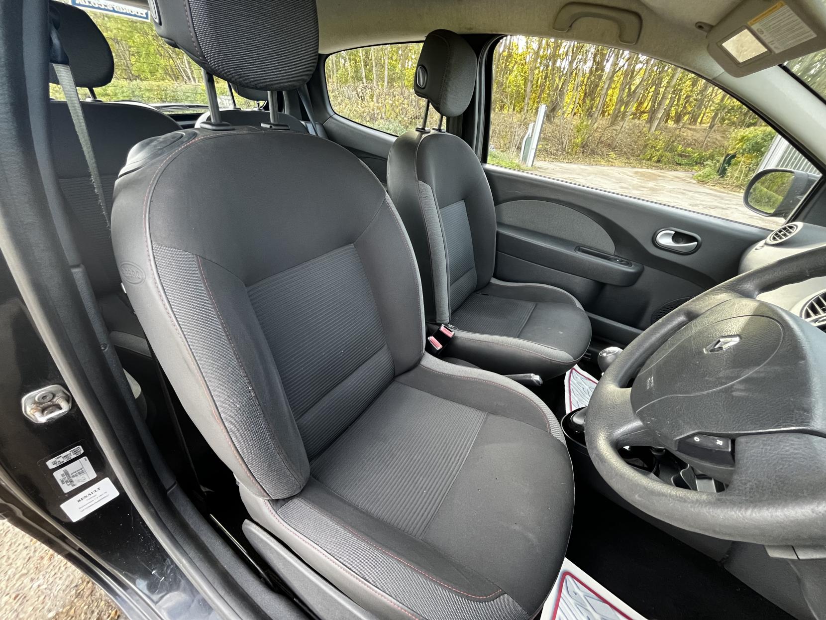 Renault Twingo 1.2 16V Dynamique Hatchback 3dr Petrol Manual Euro 5 (75 ps)