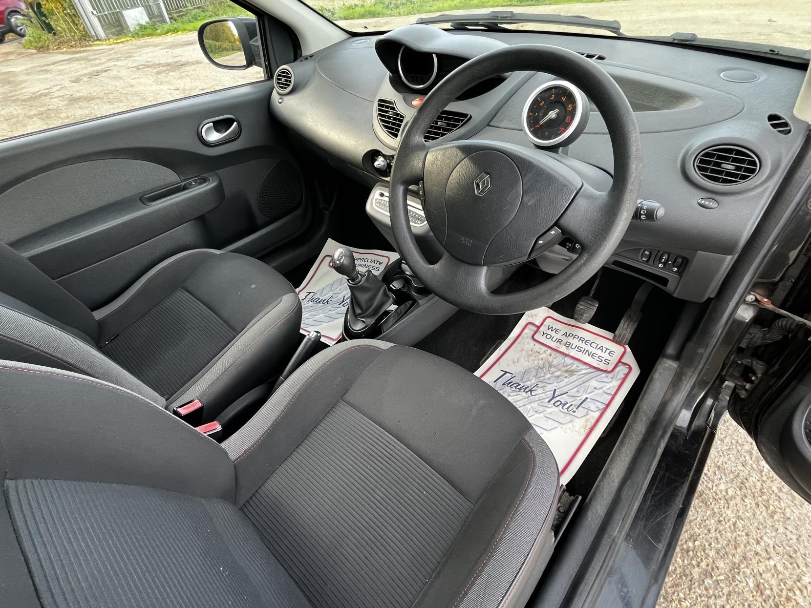 Renault Twingo 1.2 16V Dynamique Hatchback 3dr Petrol Manual Euro 5 (75 ps)