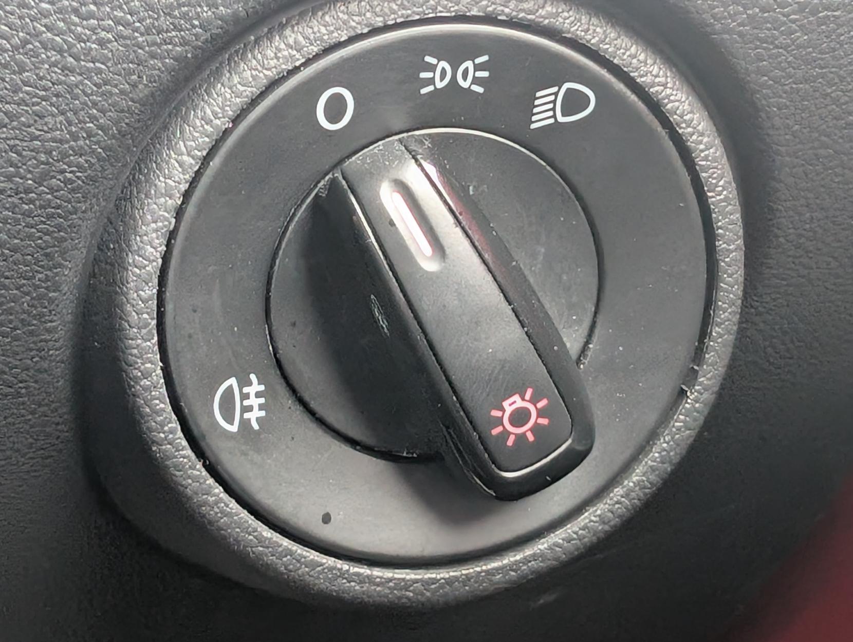 Volkswagen up! 1.0 Move up! Hatchback 5dr Petrol Manual Euro 6 (60 ps)