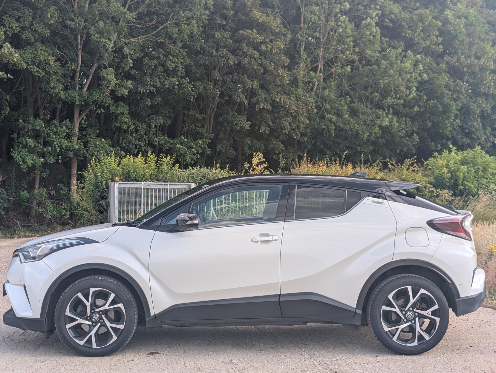 Toyota C-HR 1.2 VVT-i Dynamic SUV 5dr Petrol Manual Euro 6 (s/s) (115 ps)