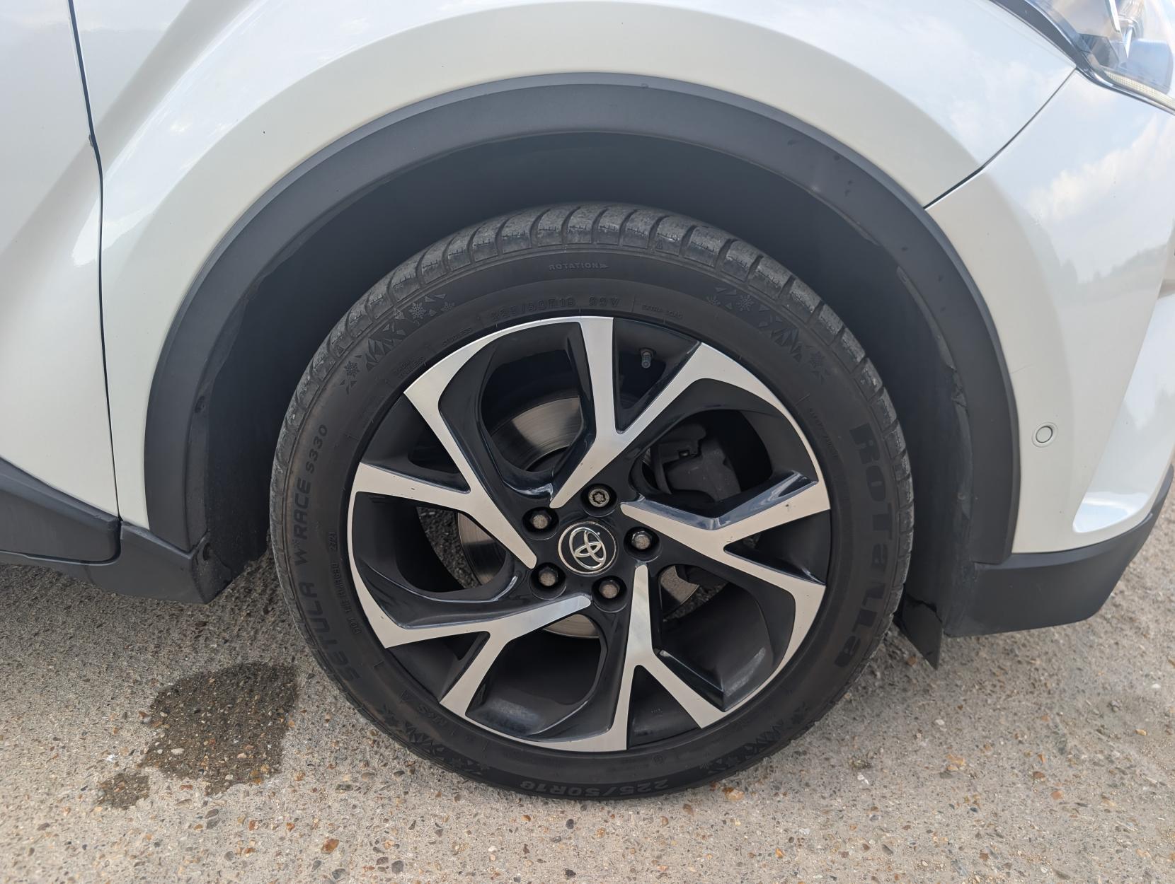Toyota C-HR 1.2 VVT-i Dynamic SUV 5dr Petrol Manual Euro 6 (s/s) (115 ps)
