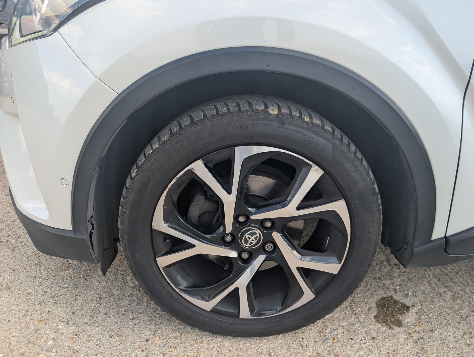 Toyota C-HR 1.2 VVT-i Dynamic SUV 5dr Petrol Manual Euro 6 (s/s) (115 ps)