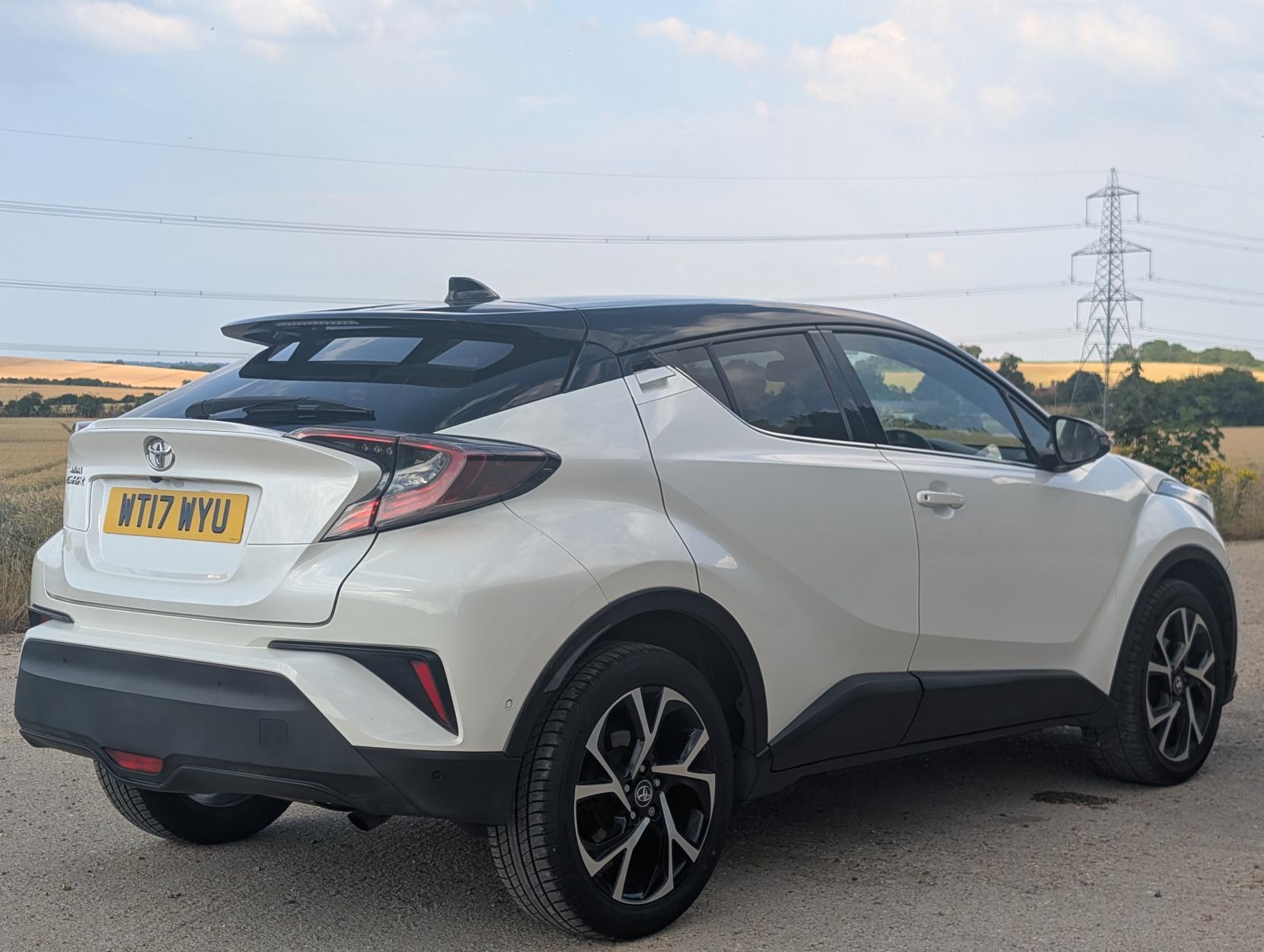Toyota C-HR 1.2 VVT-i Dynamic SUV 5dr Petrol Manual Euro 6 (s/s) (115 ps)