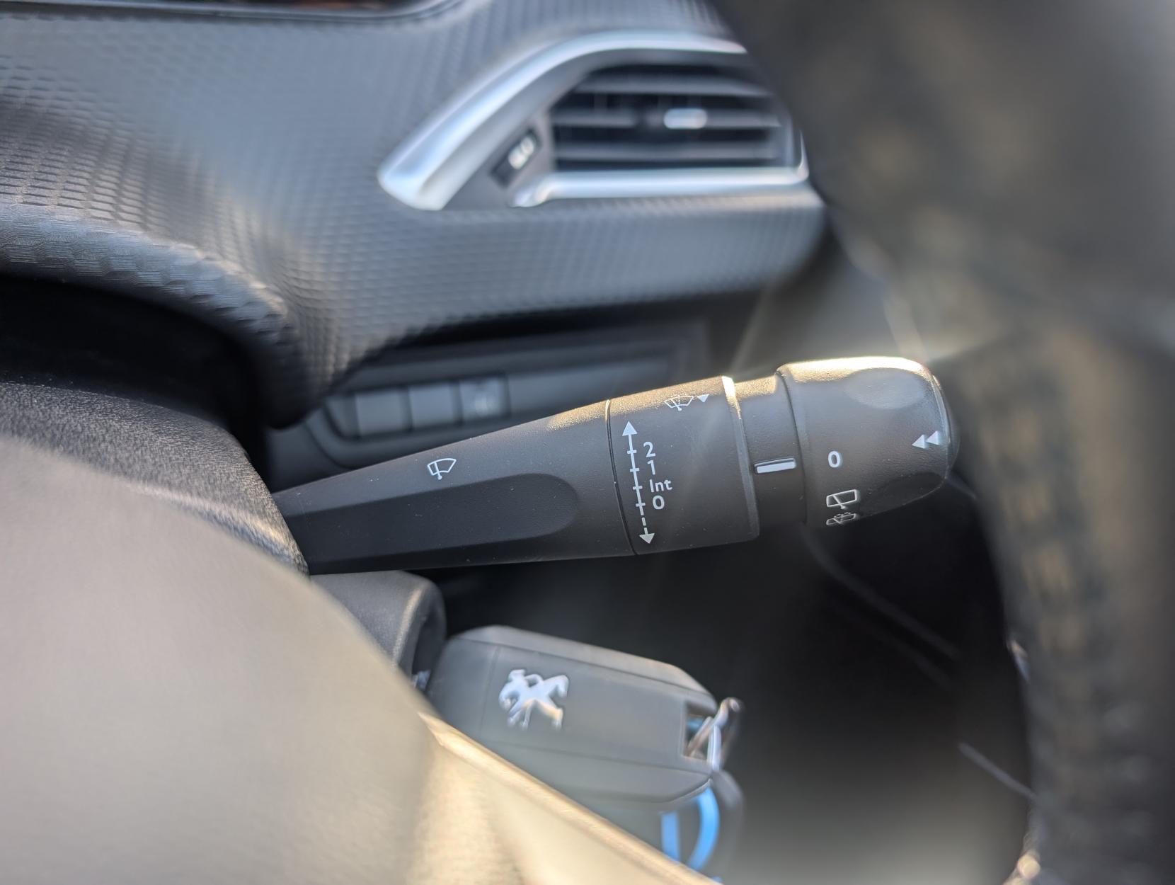 Peugeot 208 1.2 PureTech Active Hatchback 5dr Petrol Manual Euro 6 (s/s) (82 ps)