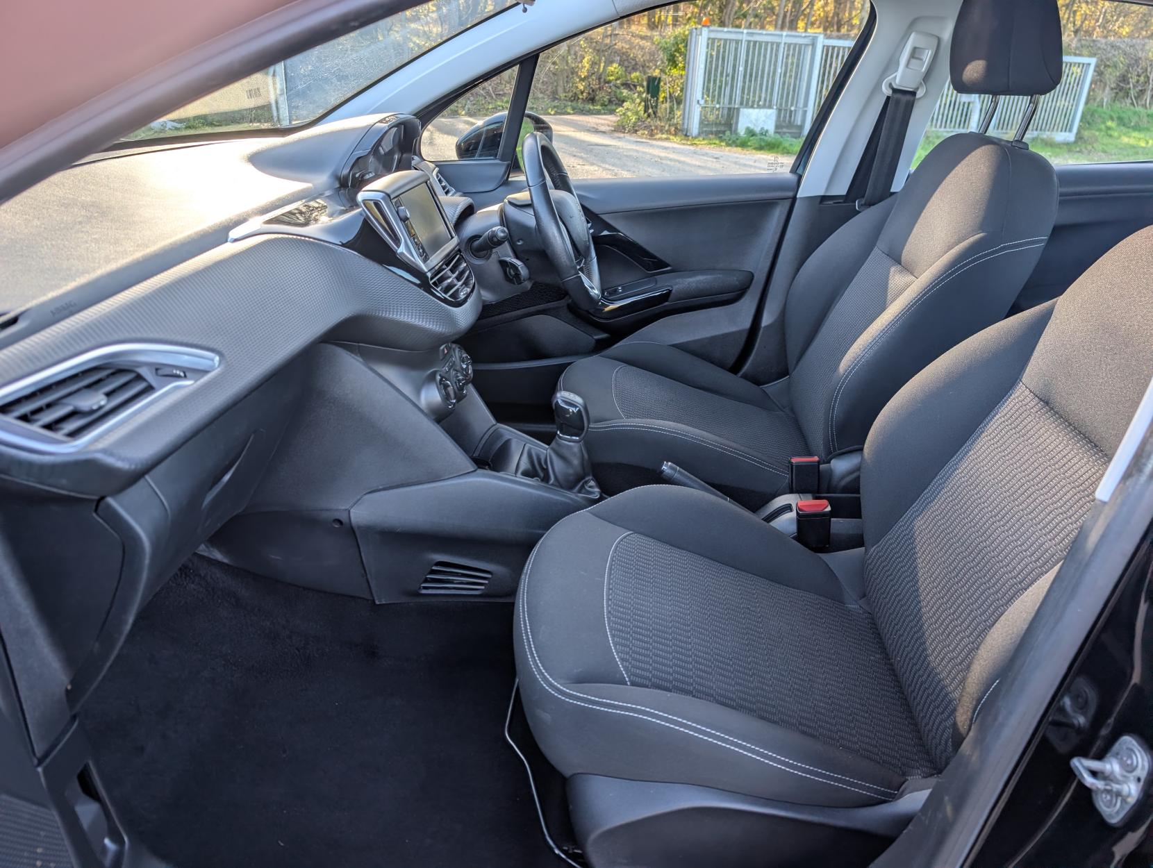 Peugeot 208 1.2 PureTech Active Hatchback 5dr Petrol Manual Euro 6 (s/s) (82 ps)