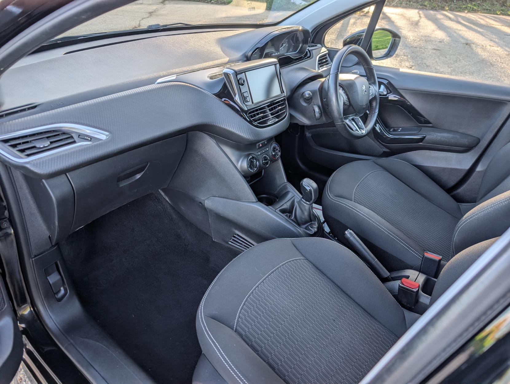 Peugeot 208 1.2 PureTech Active Hatchback 5dr Petrol Manual Euro 6 (s/s) (82 ps)