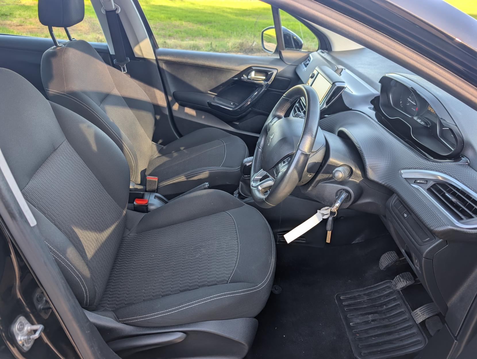 Peugeot 208 1.2 PureTech Active Hatchback 5dr Petrol Manual Euro 6 (s/s) (82 ps)