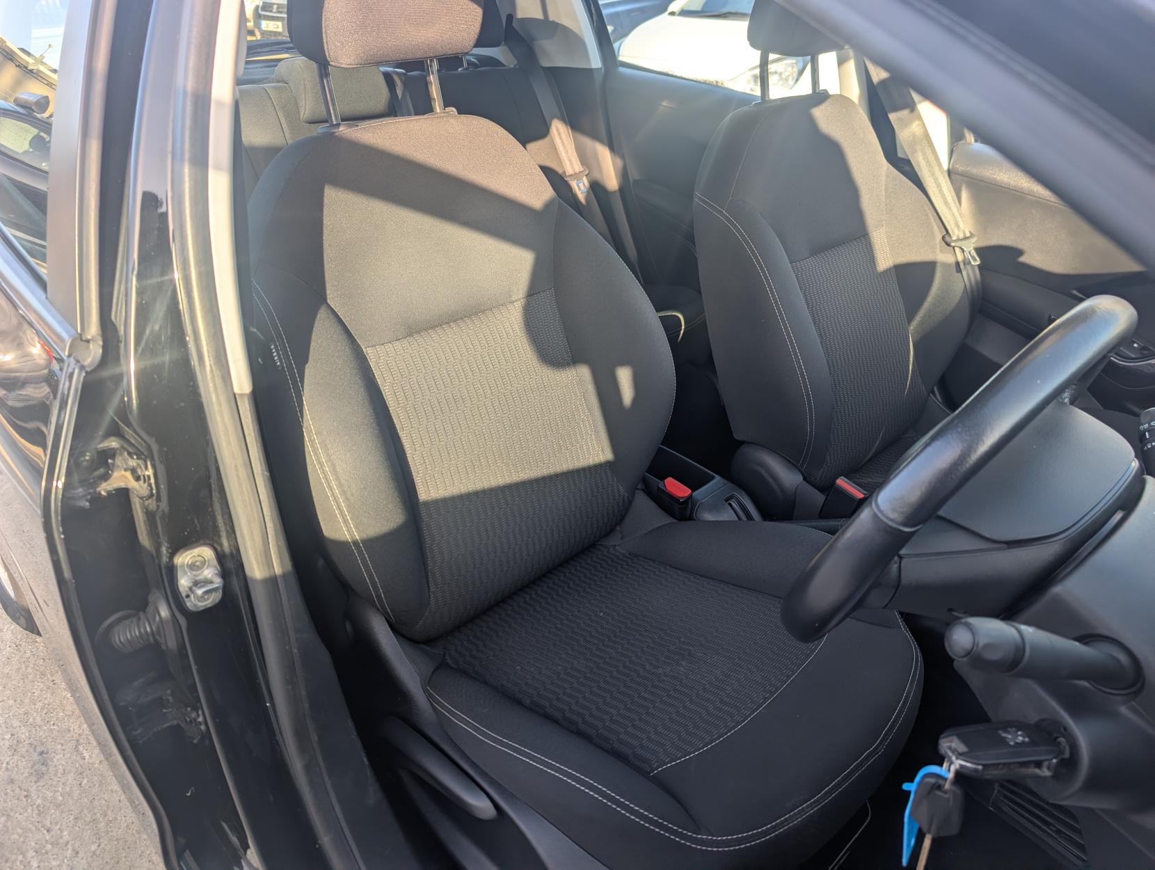 Peugeot 208 1.2 PureTech Active Hatchback 5dr Petrol Manual Euro 6 (s/s) (82 ps)