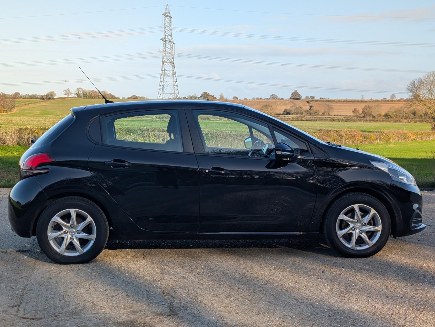 Peugeot 208 1.2 PureTech Active Hatchback 5dr Petrol Manual Euro 6 (s/s) (82 ps)