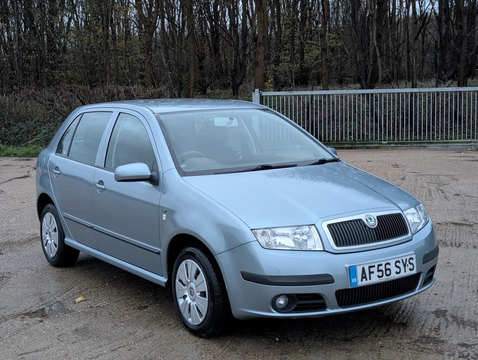 Skoda Fabia 1.2 HTP 12V Ambiente Hatchback 5dr Petrol Manual (140 g/km, 64 bhp)