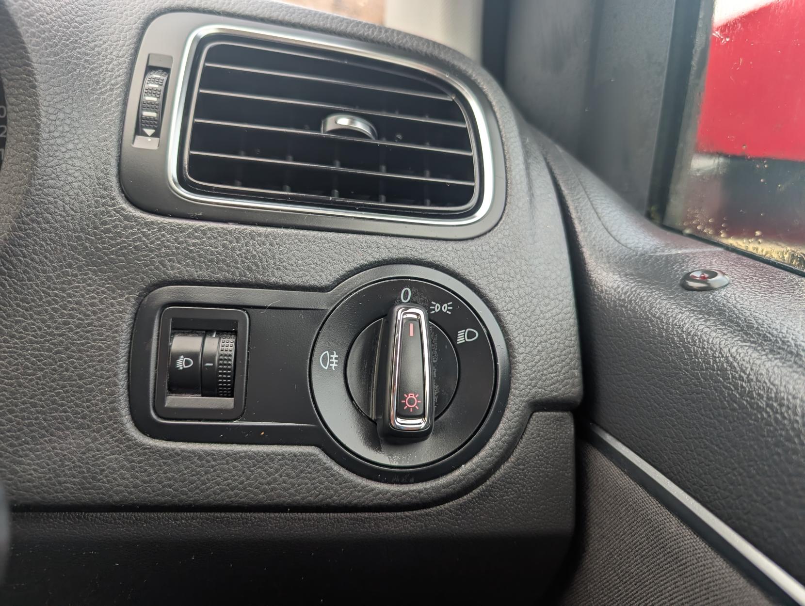 Volkswagen Polo 1.0 BlueMotion Tech SE Hatchback 5dr Petrol Manual Euro 6 (s/s) (75 ps)