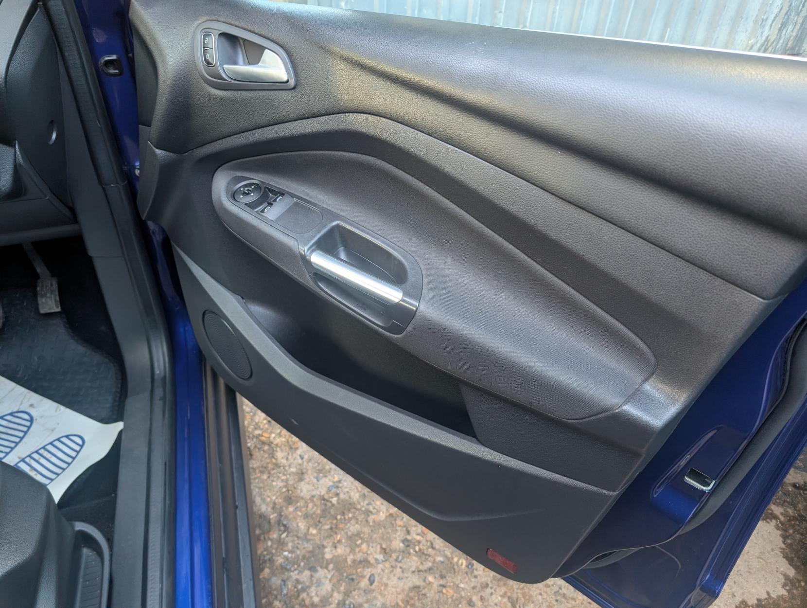 Ford C-Max 1.5 TDCi Zetec MPV 5dr Diesel Manual Euro 6 (s/s) (120 ps)