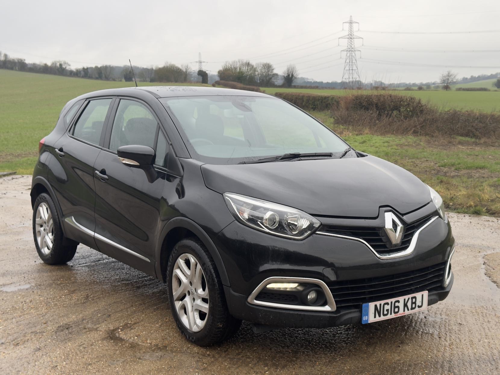 Renault Captur 1.5 dCi ENERGY Dynamique Nav SUV 5dr Diesel Auto Euro 6 (s/s) (90 ps)