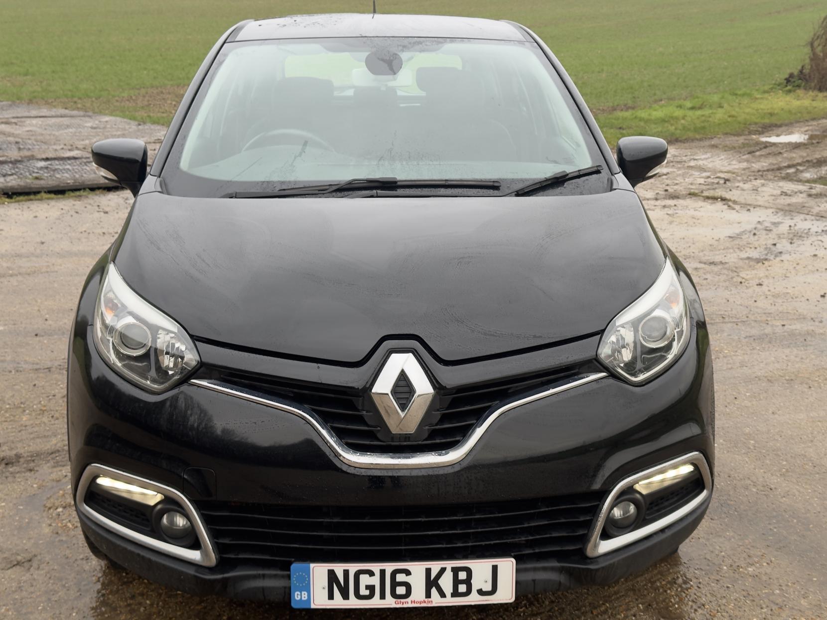 Renault Captur 1.5 dCi ENERGY Dynamique Nav SUV 5dr Diesel Auto Euro 6 (s/s) (90 ps)