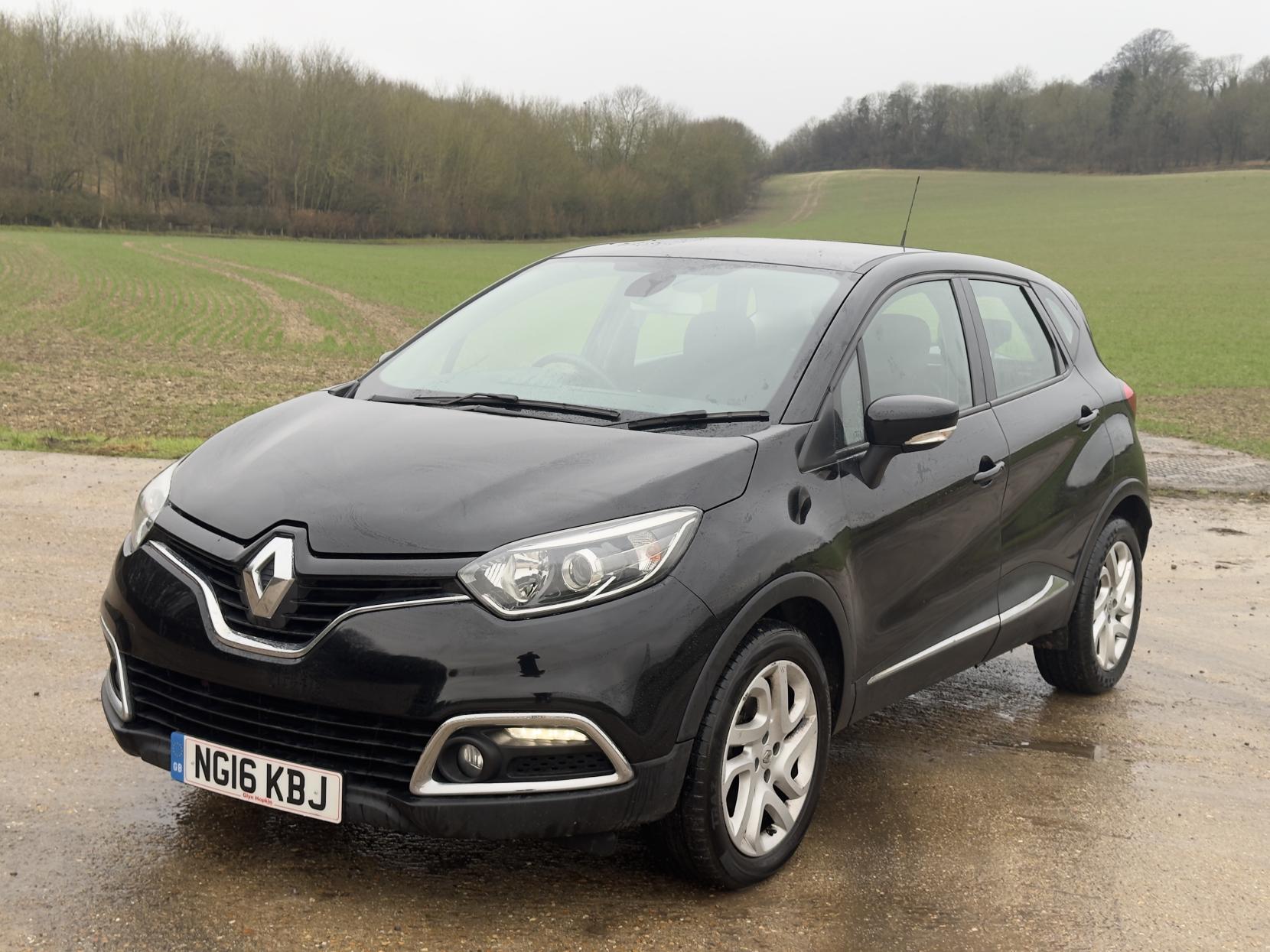 Renault Captur 1.5 dCi ENERGY Dynamique Nav SUV 5dr Diesel Auto Euro 6 (s/s) (90 ps)