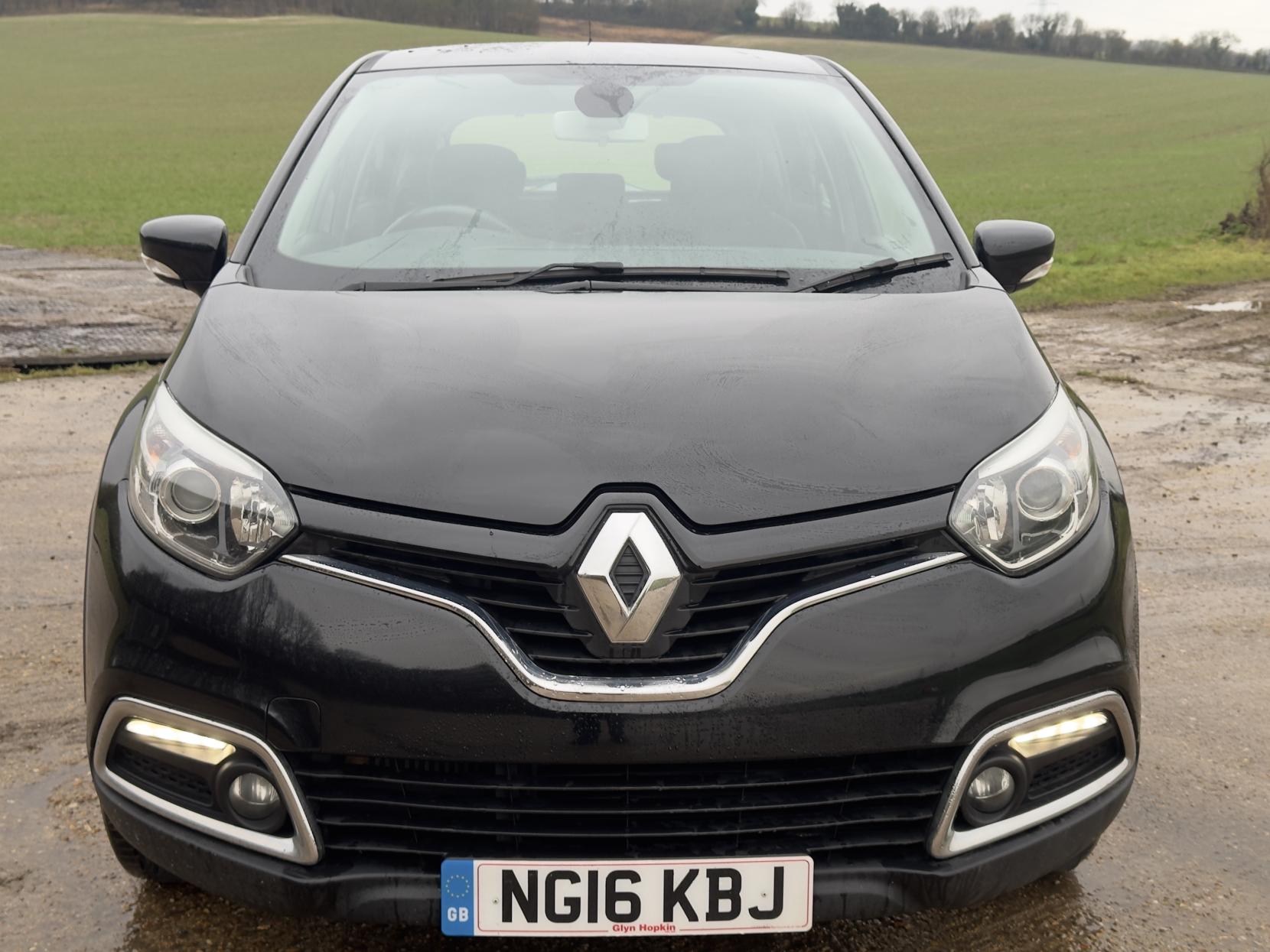 Renault Captur 1.5 dCi ENERGY Dynamique Nav SUV 5dr Diesel Auto Euro 6 (s/s) (90 ps)